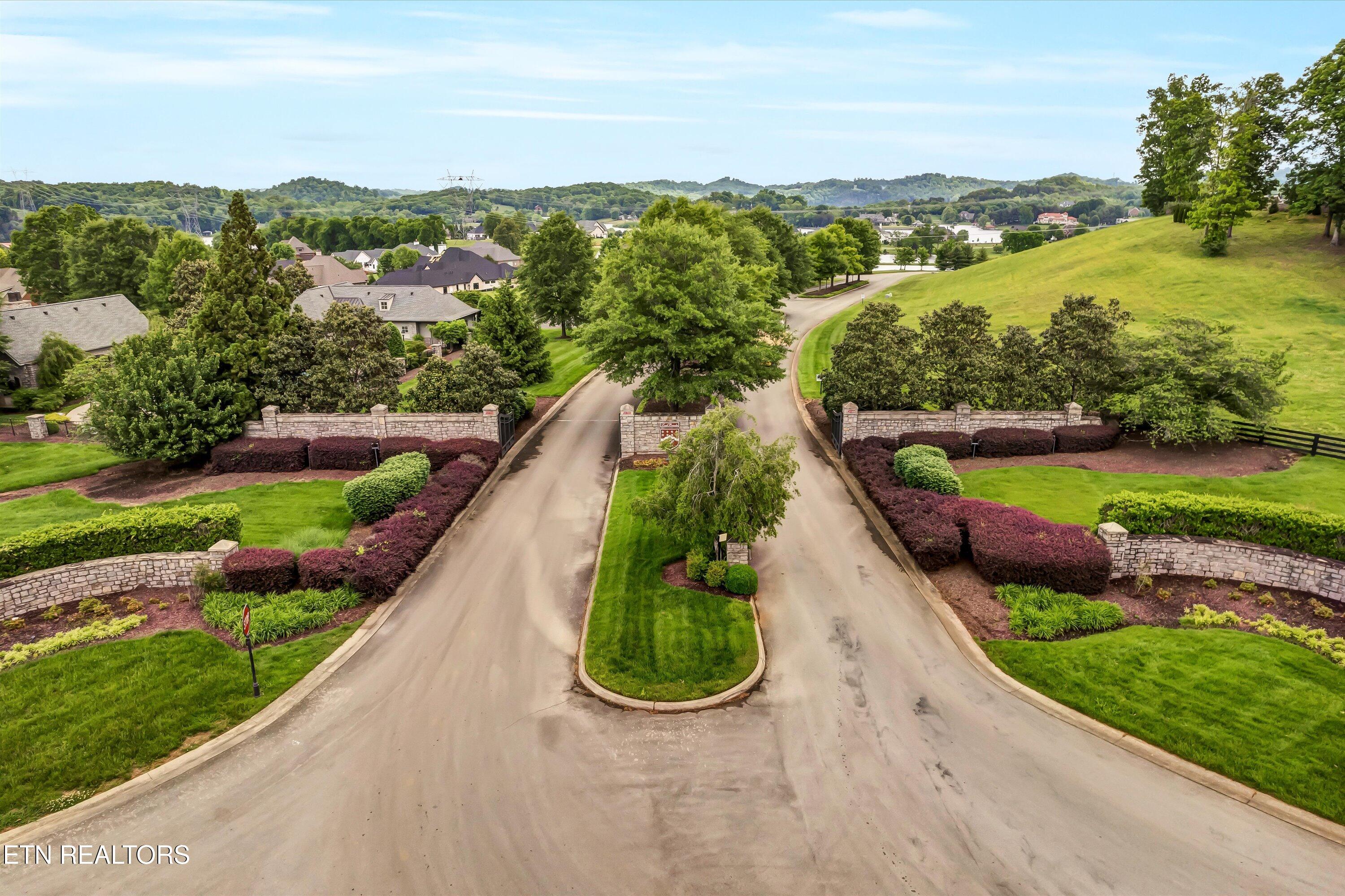 3337 Preserve Pointe Louisville TN 37777