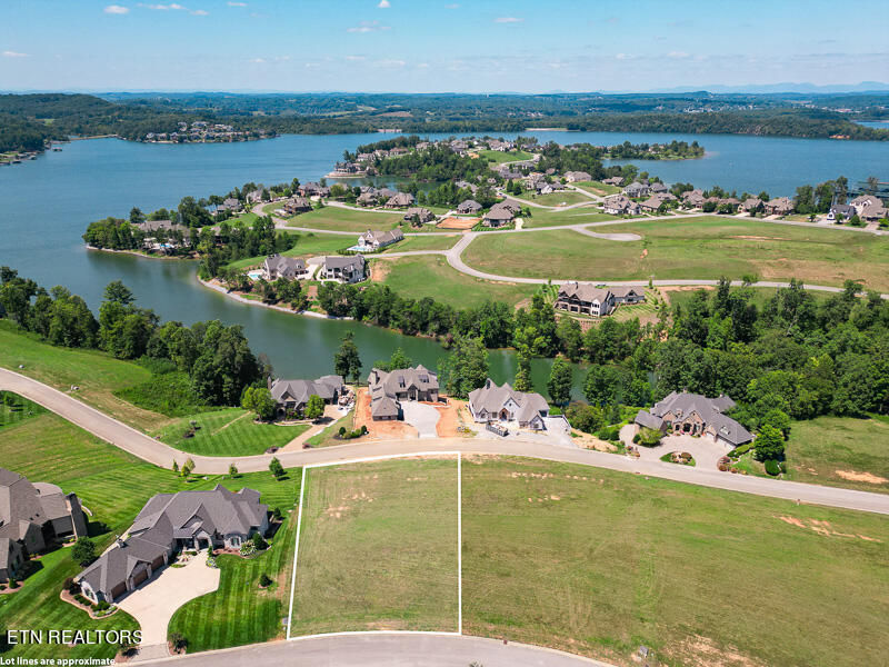 522 Commodore Drive Lenoir City TN 37772