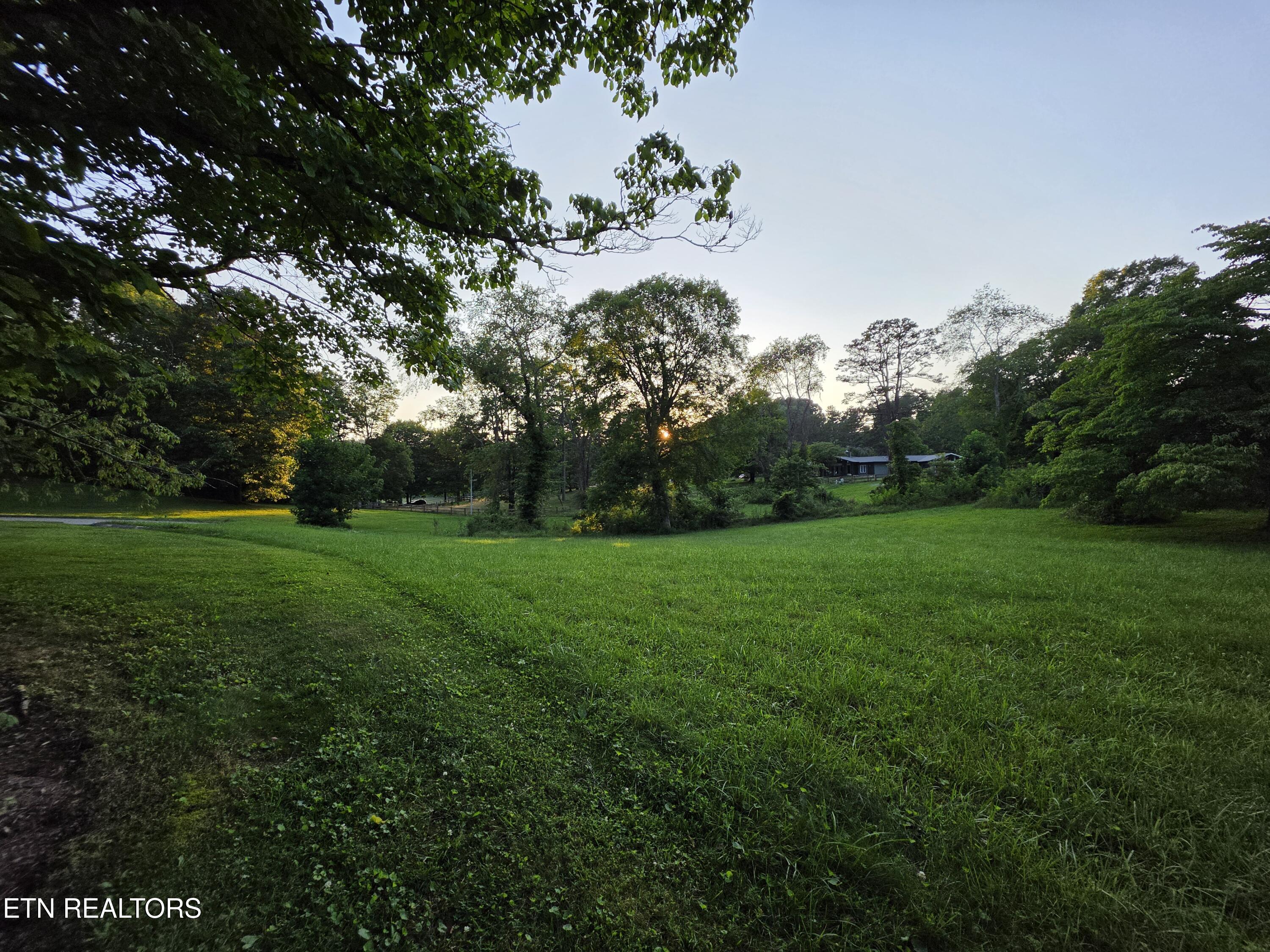 Campbell Road New Tazewell TN 37825