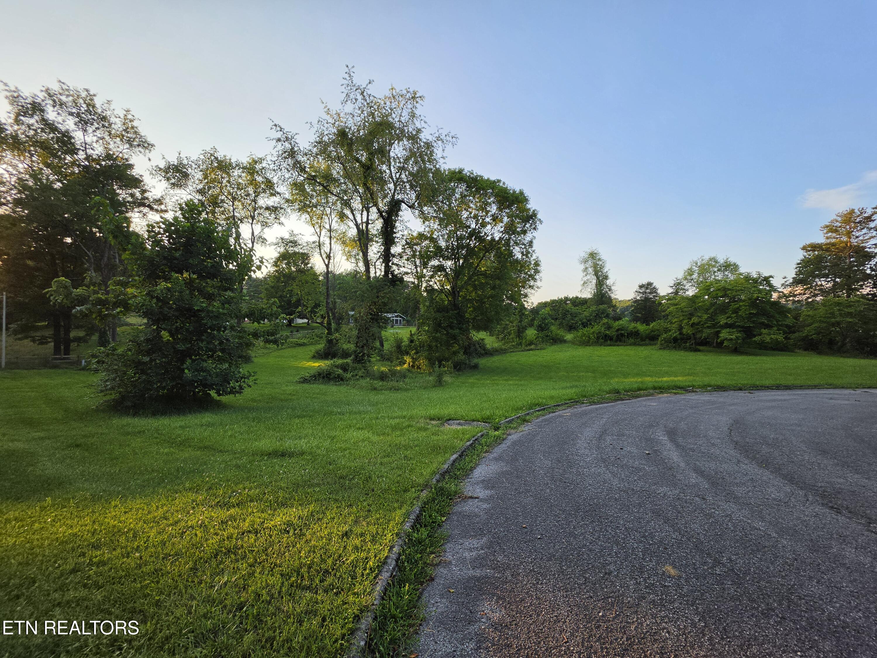 Campbell Road New Tazewell TN 37825