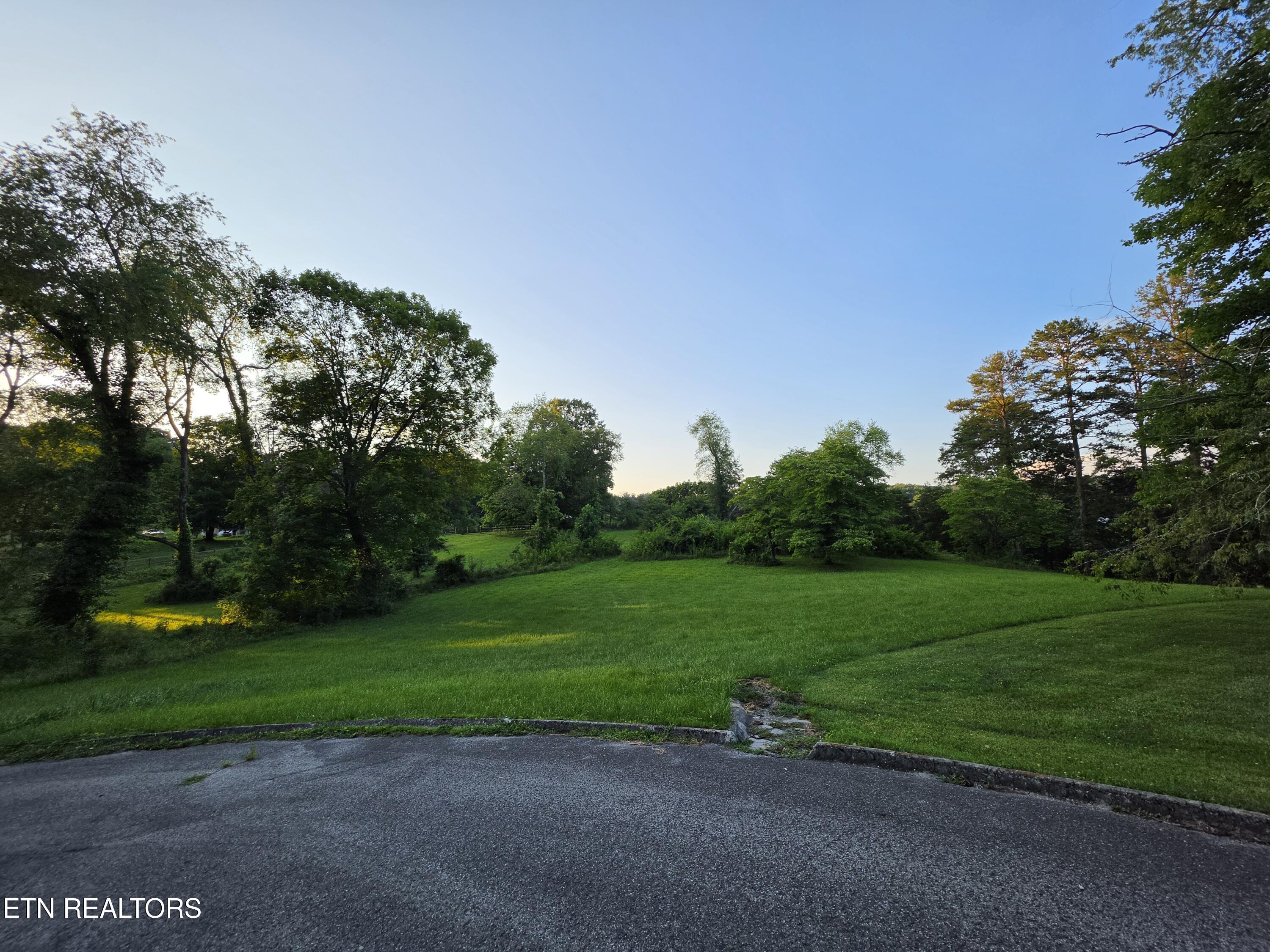 Campbell Road New Tazewell TN 37825