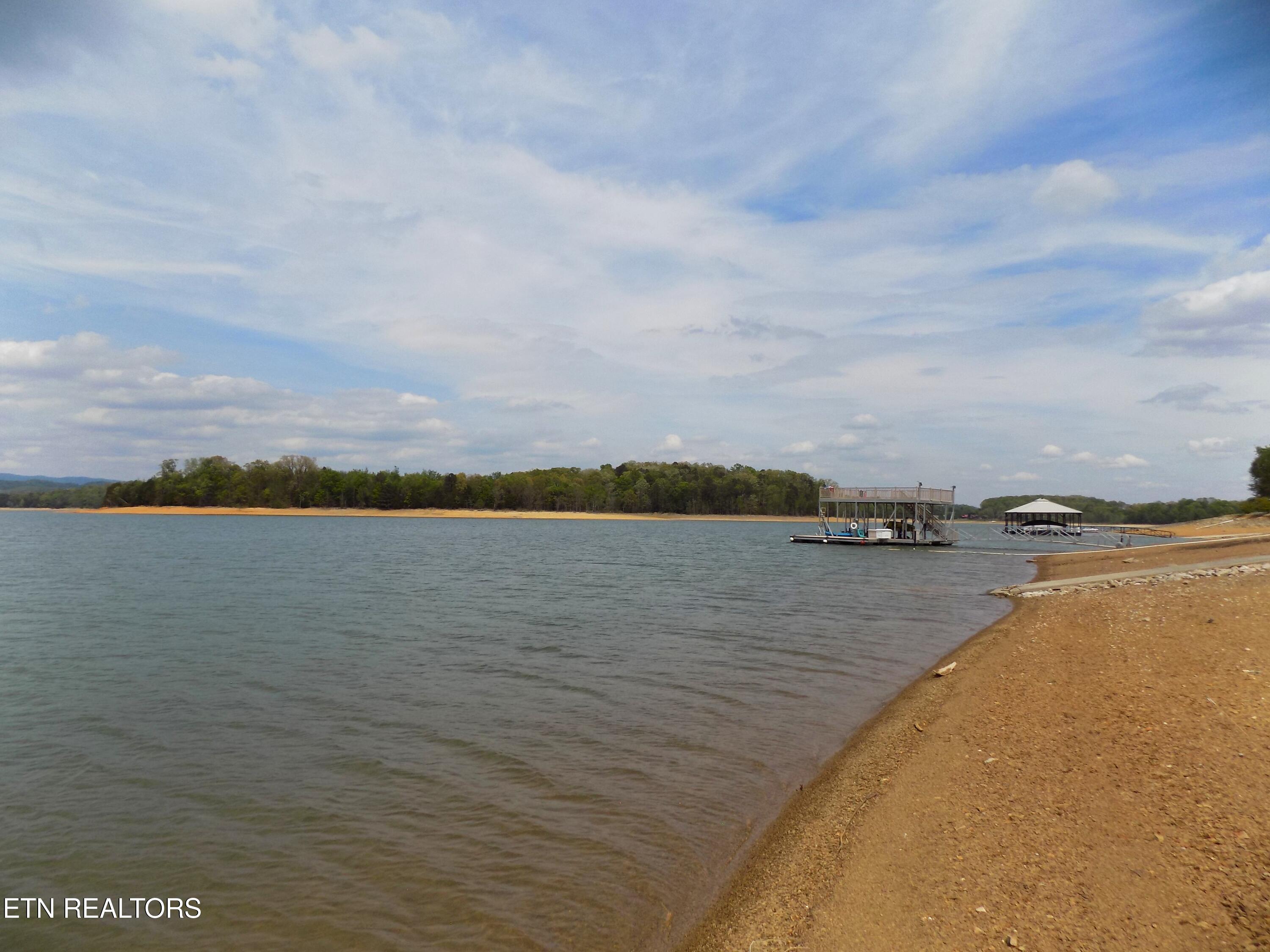 3753 Lake Point Drive Morristown TN 37814