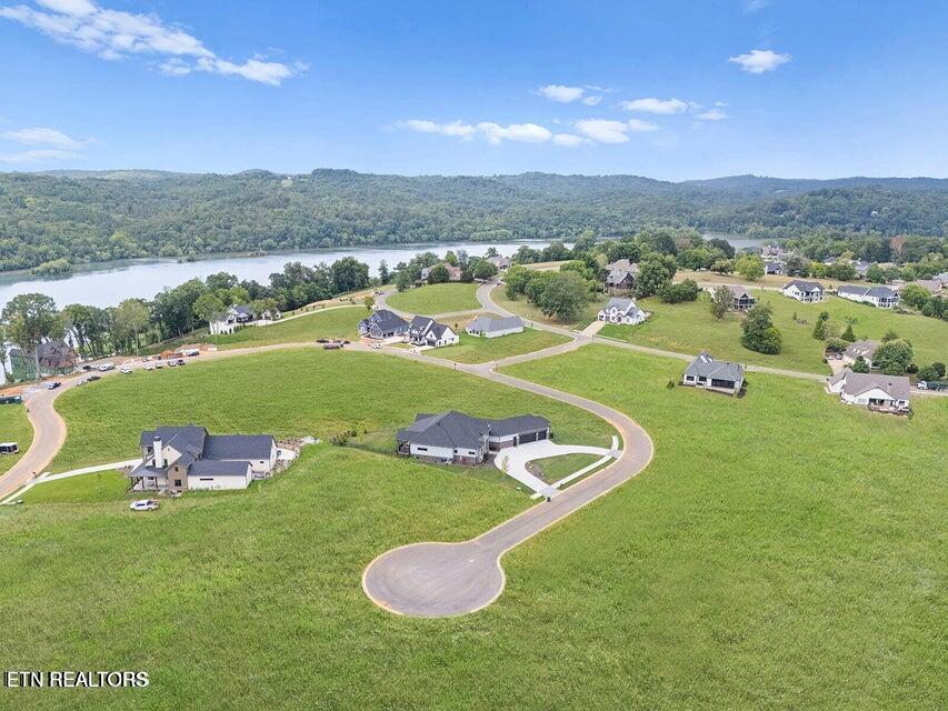 532 Ladybug Lane Loudon TN 37774