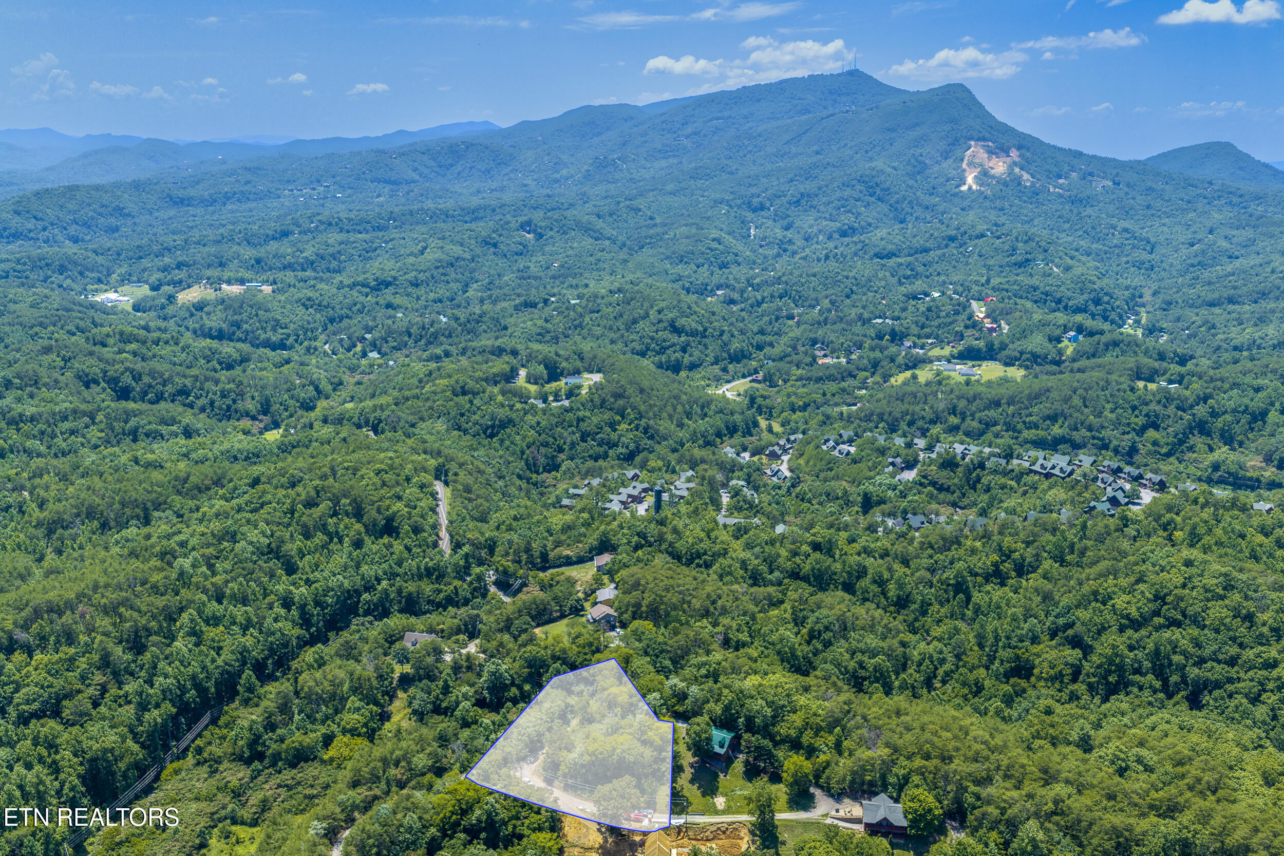Raejon Way Sevierville TN 37862
