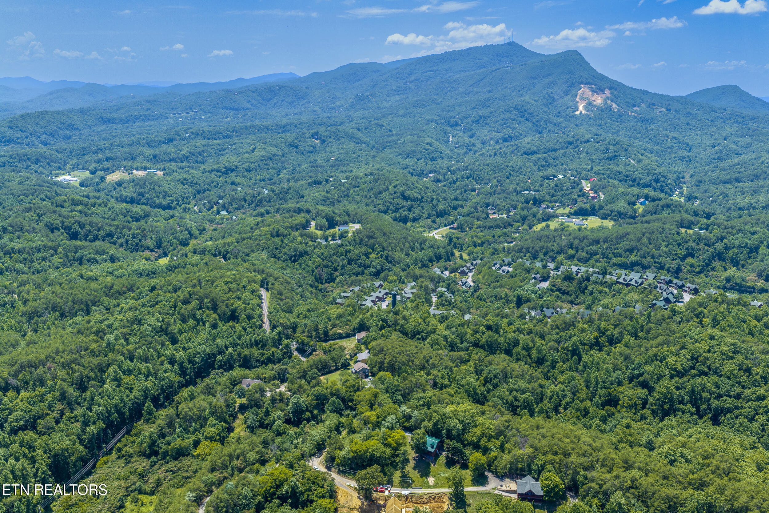 Raejon Way Sevierville TN 37862