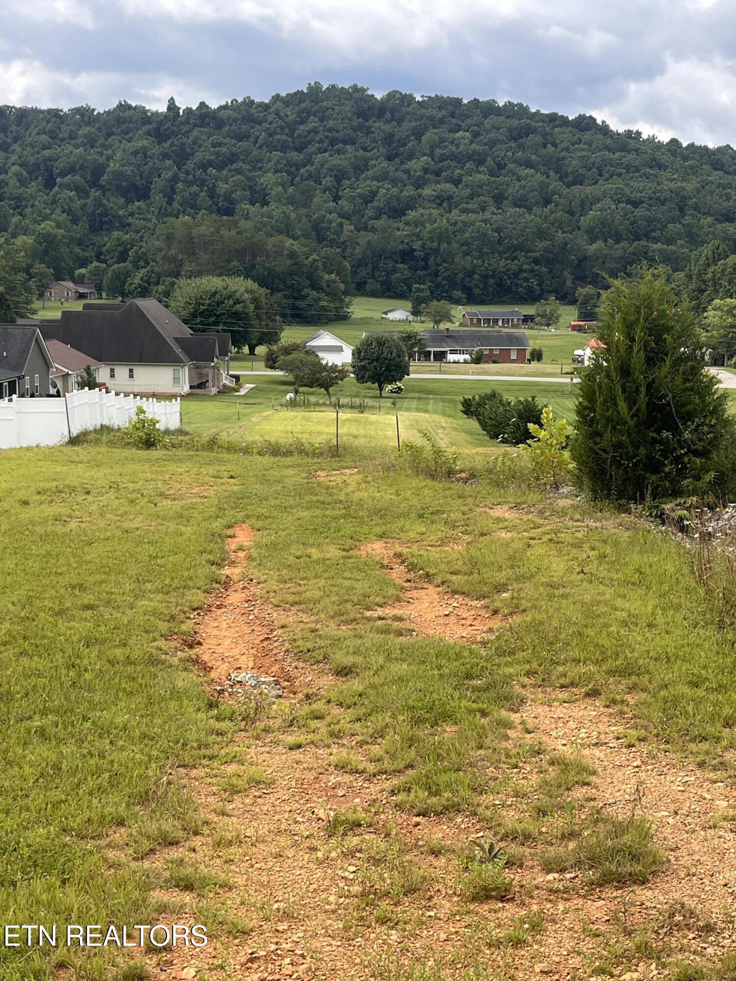 Valerie Lane Maynardville TN 37807