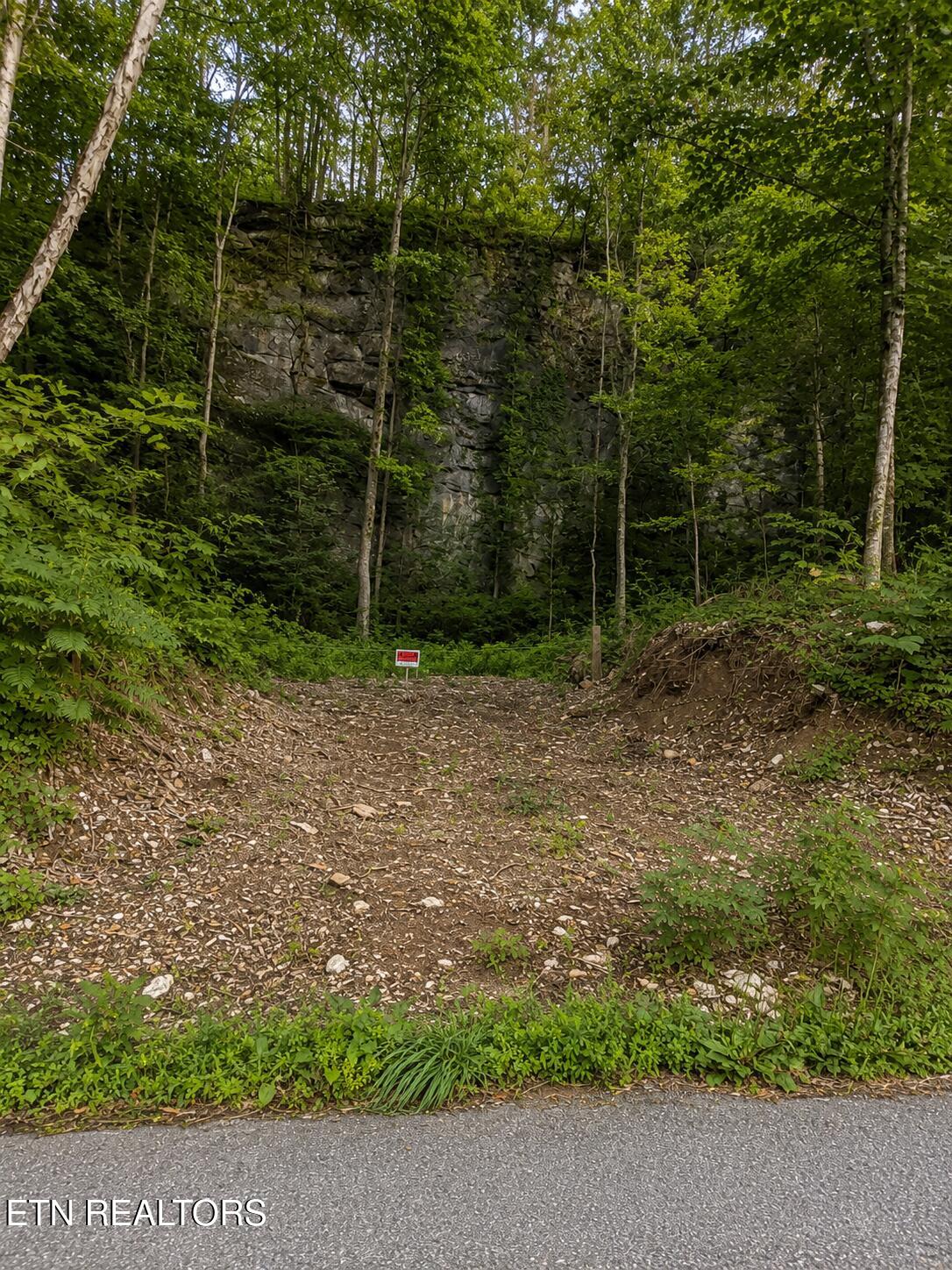 350 Old Hen Valley Road Oliver Springs TN 37840