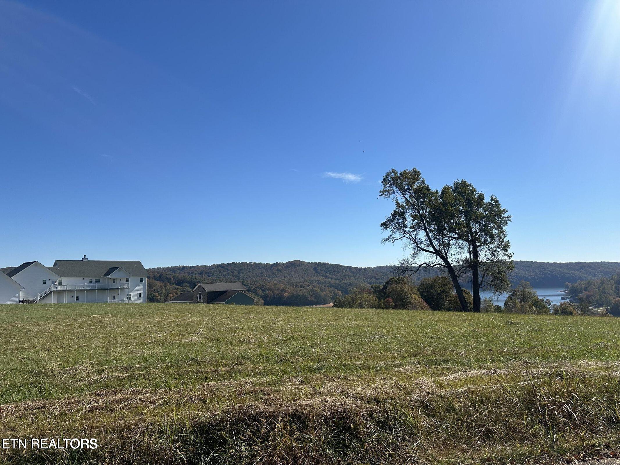 Lot 41 Deer Trail Lafollette TN 37766