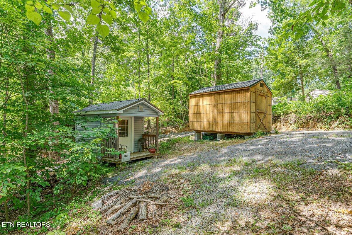 1901 Bootbluff Trail Dandridge TN 37725