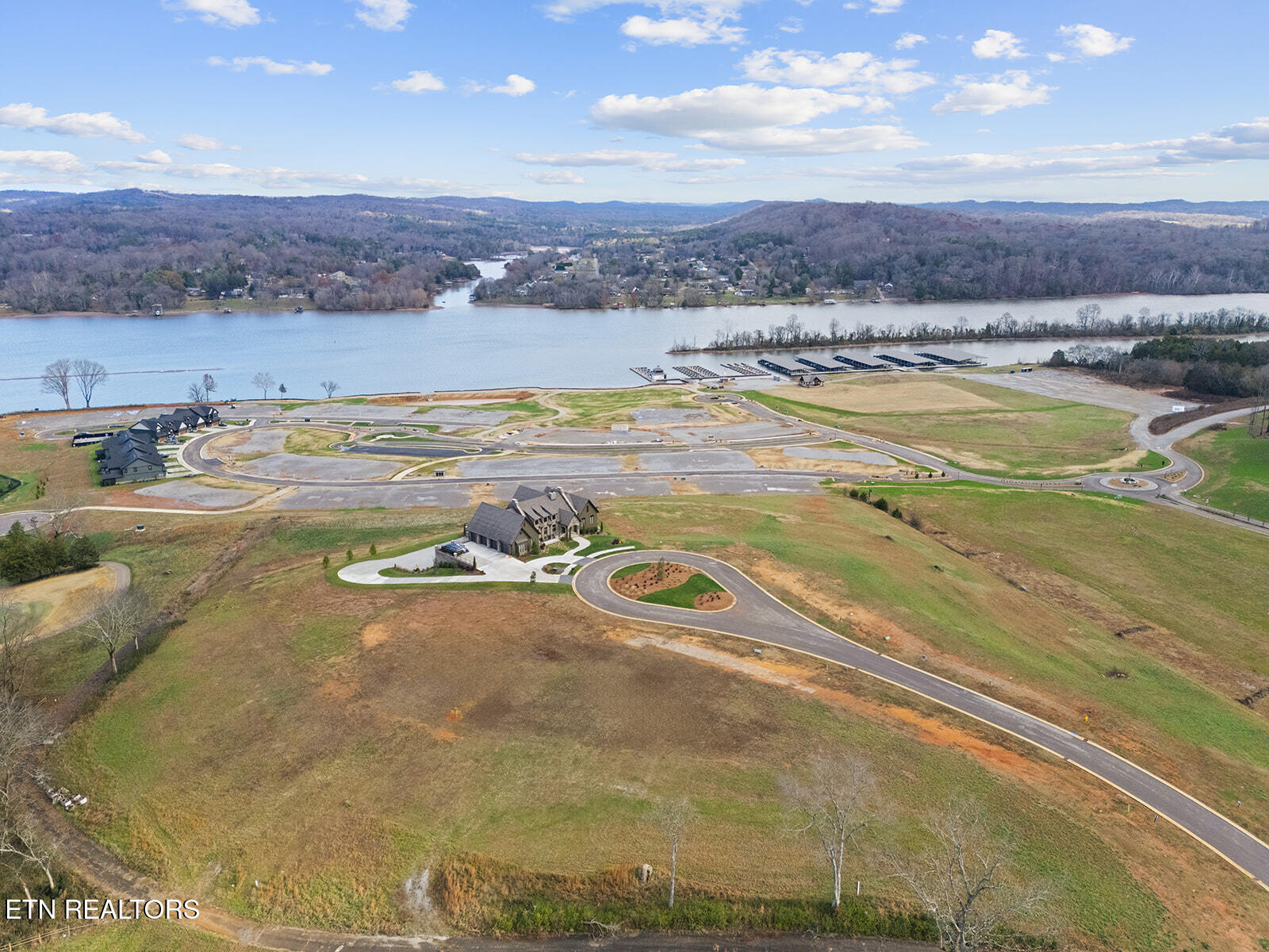 135 Magnolia Hill Loudon TN 37774