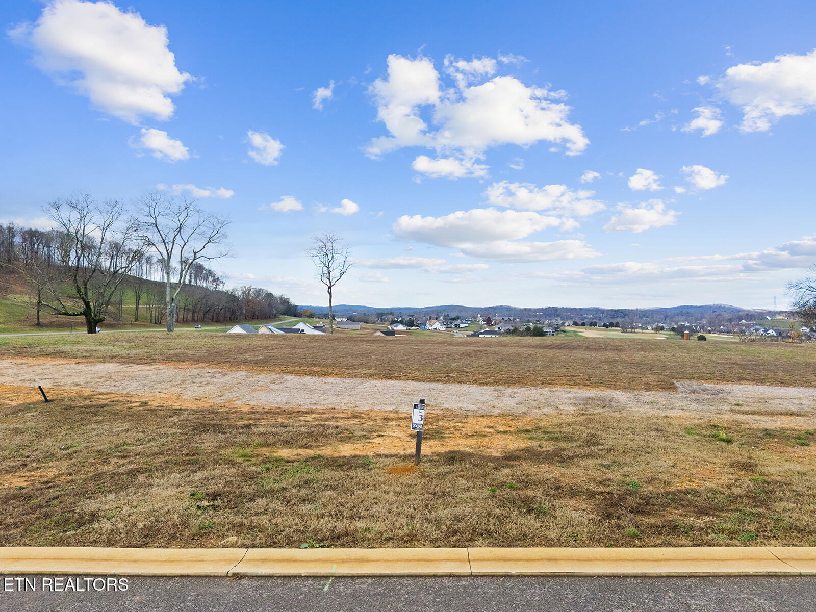 135 Magnolia Hill Loudon TN 37774