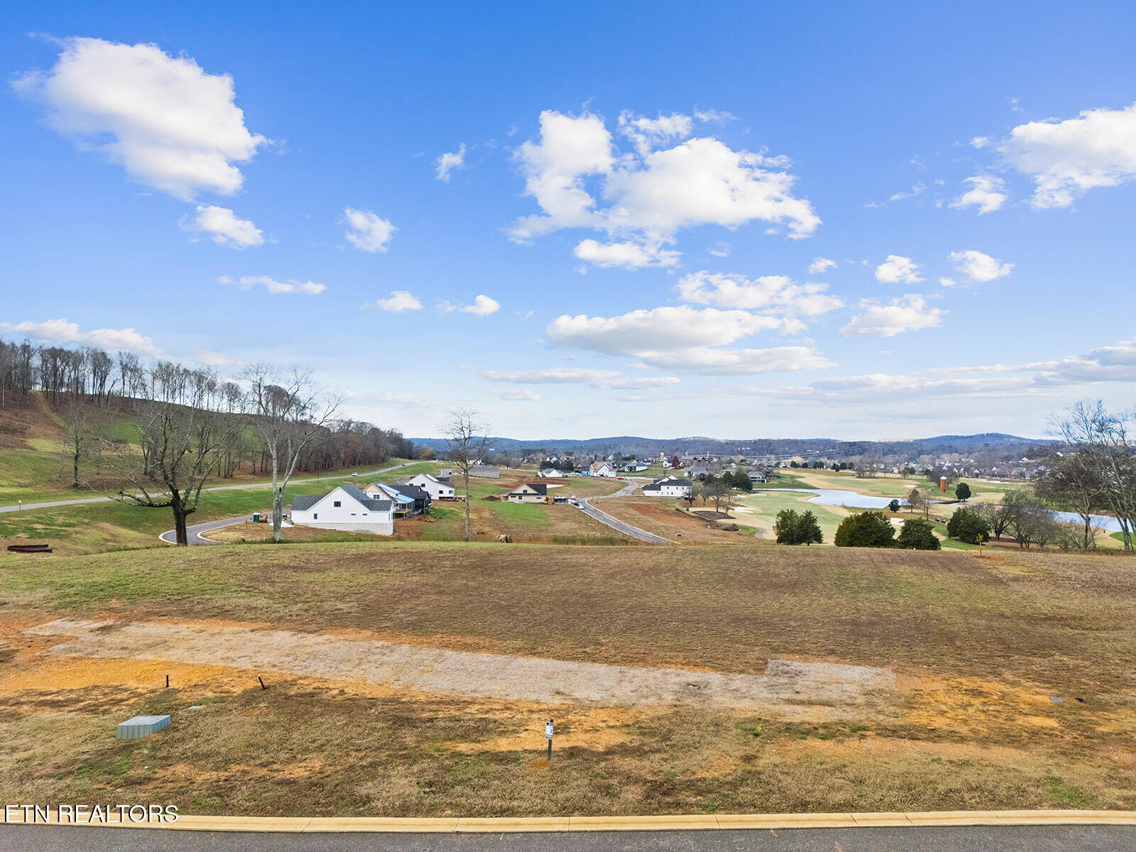 135 Magnolia Hill Loudon TN 37774