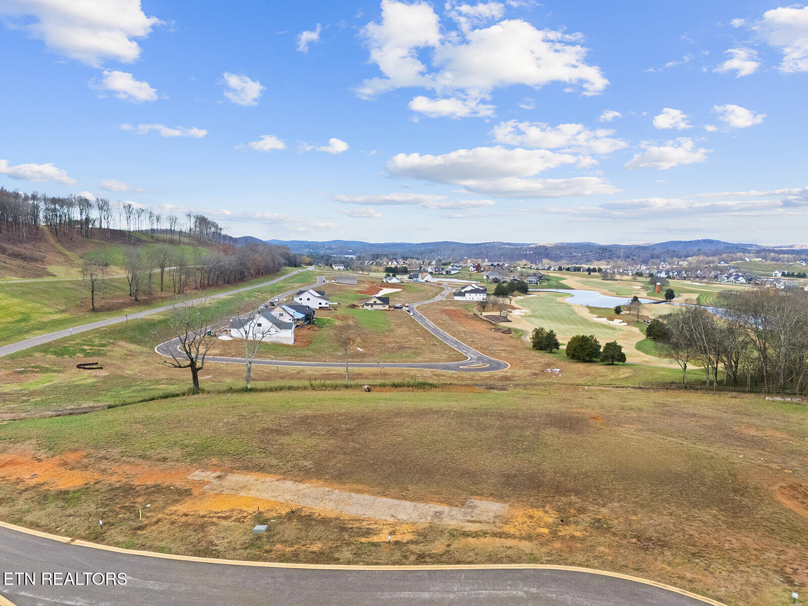 135 Magnolia Hill Loudon TN 37774