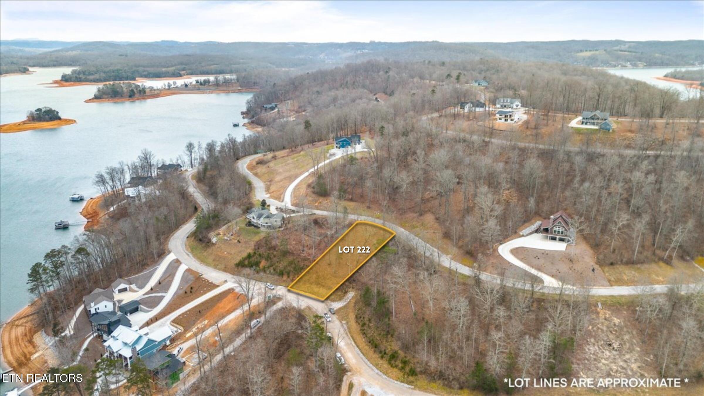 222 Suncrest Cove Lafollette TN 37766