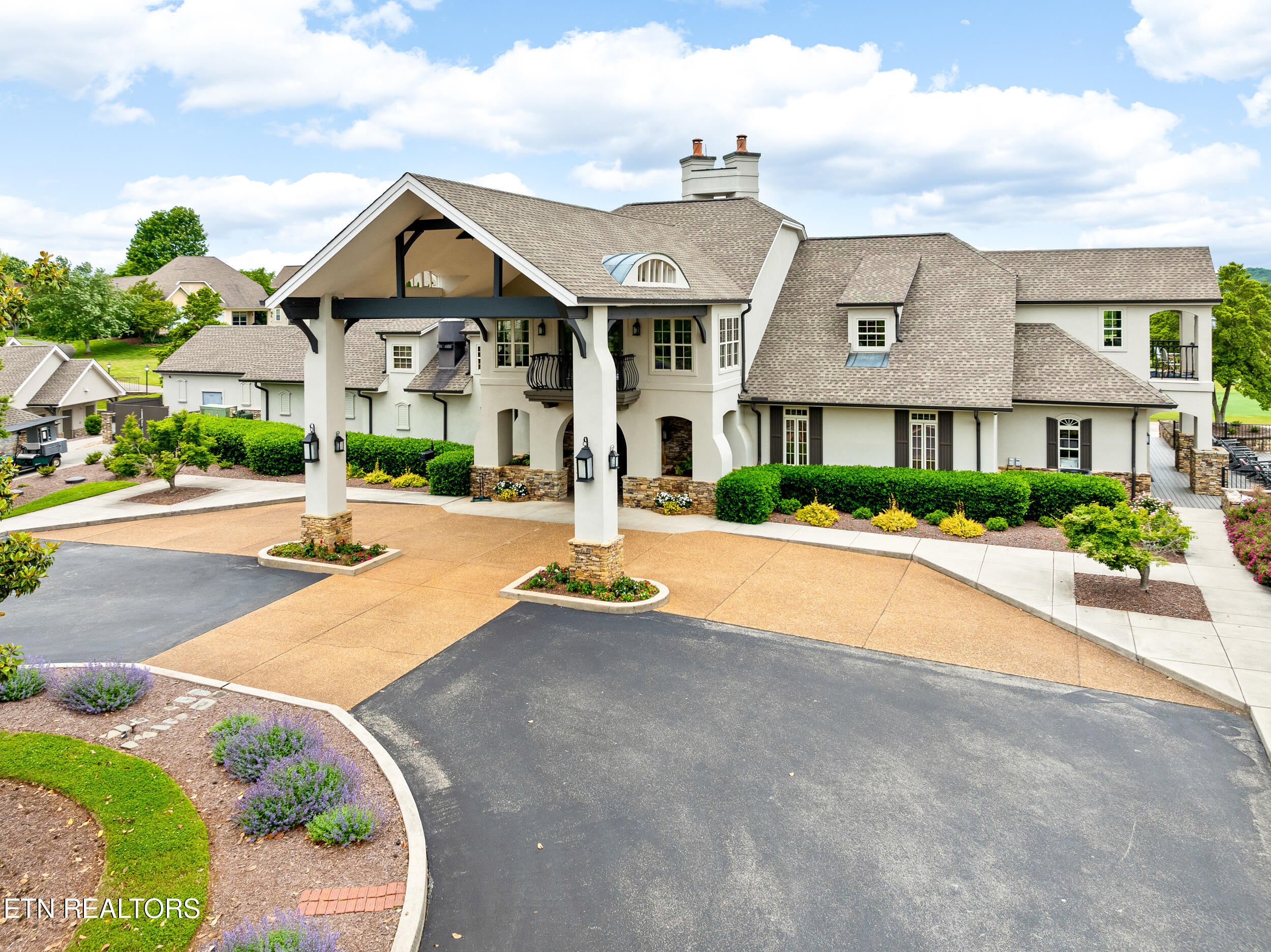 201 White Swan Drive Vonore TN 37885
