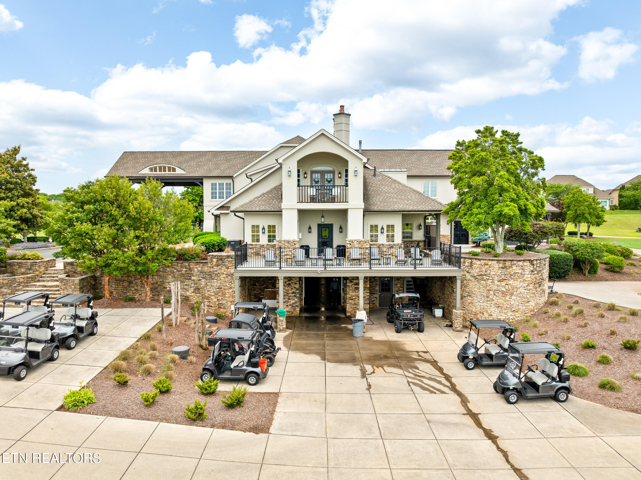 201 White Swan Drive Vonore TN 37885