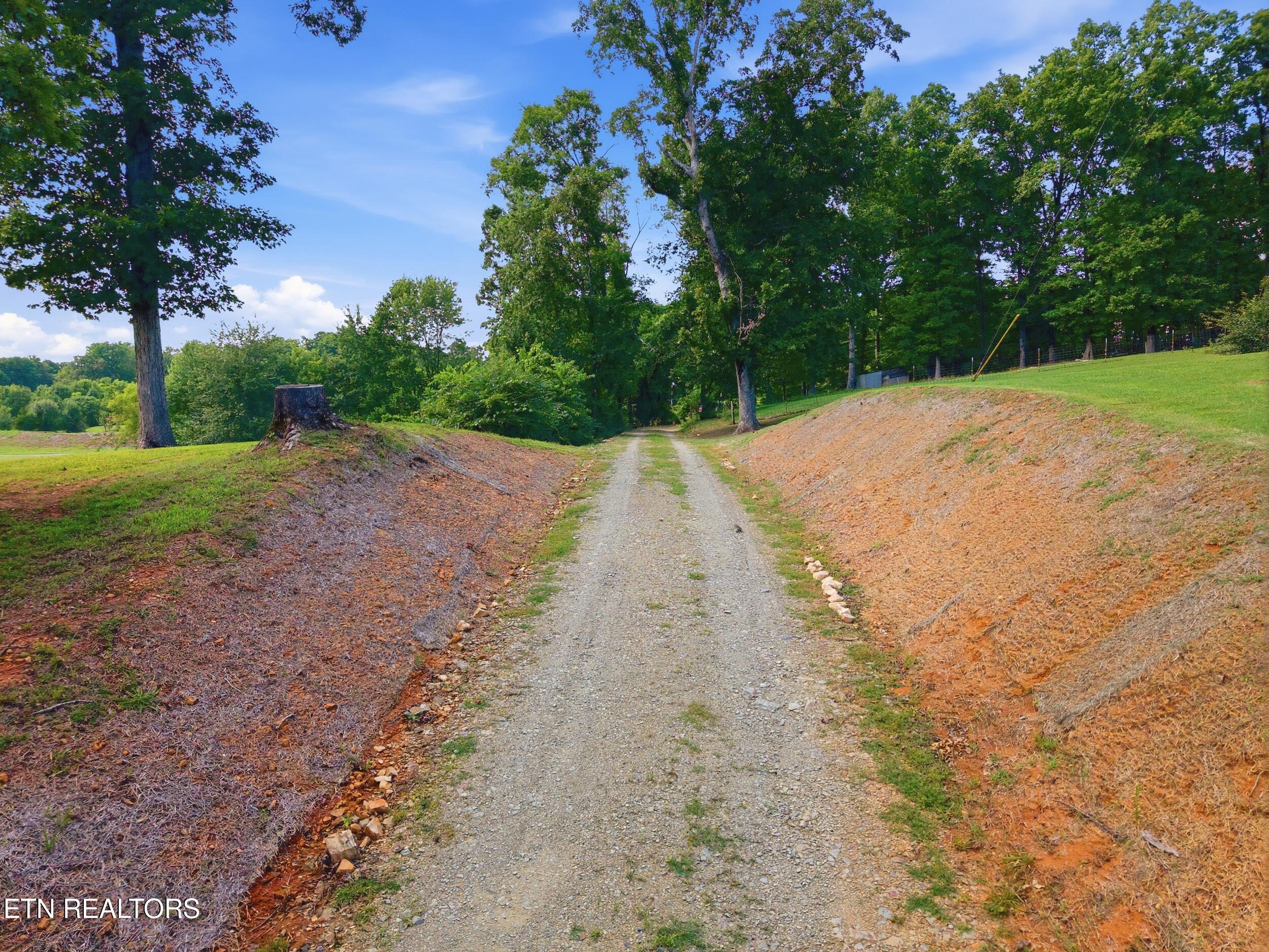 102 Vaden Road Maryville TN 37801