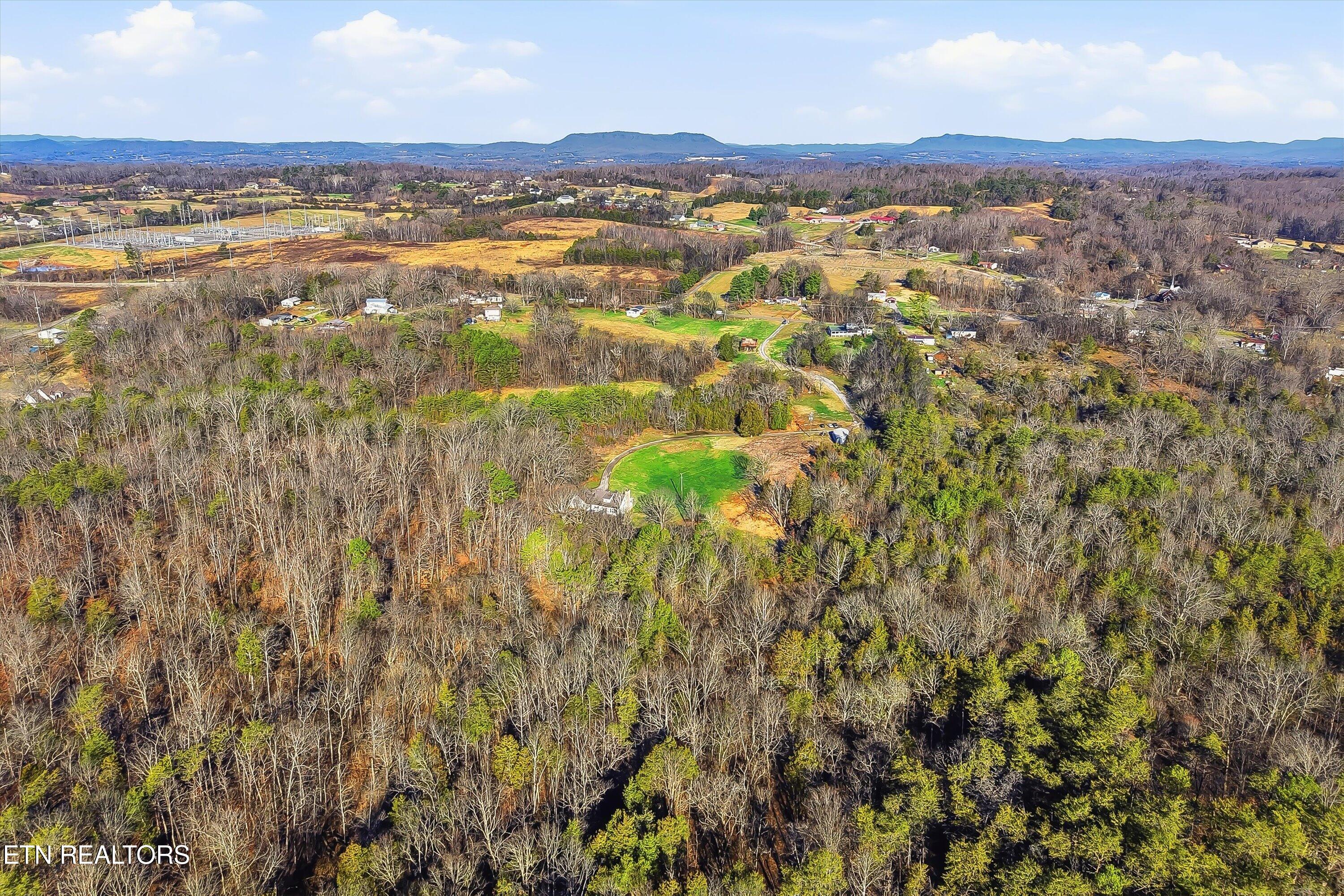 9710 Thorn Grove Pike Strawberry Plains TN 37871