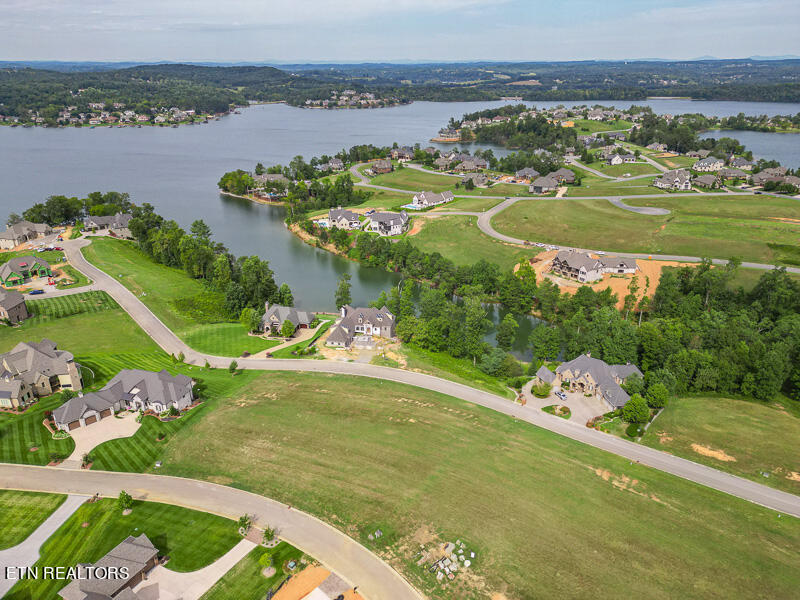 470 Commodore Drive Lenoir City TN 37772