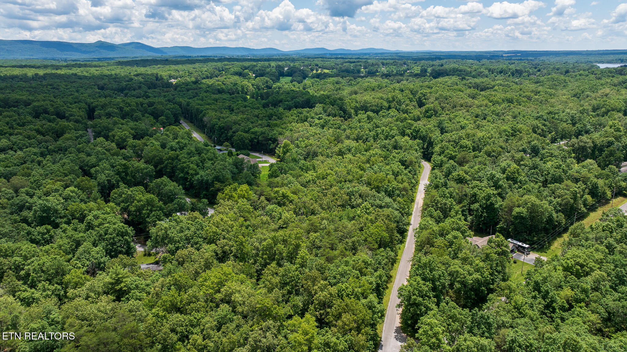 5011 Ostego Drive Crossville TN 38572