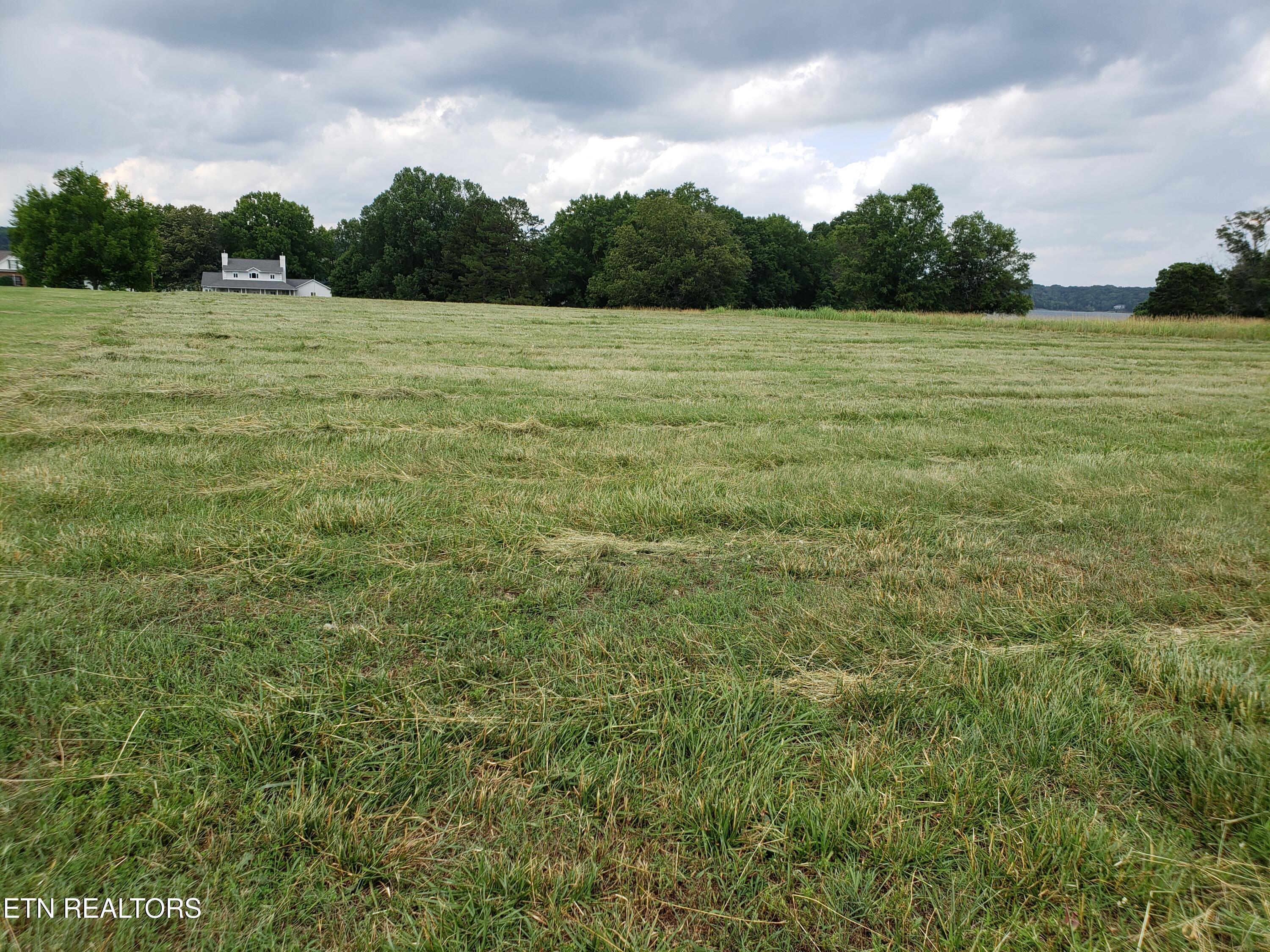 814 Tucker Place Way Dandridge TN 37725