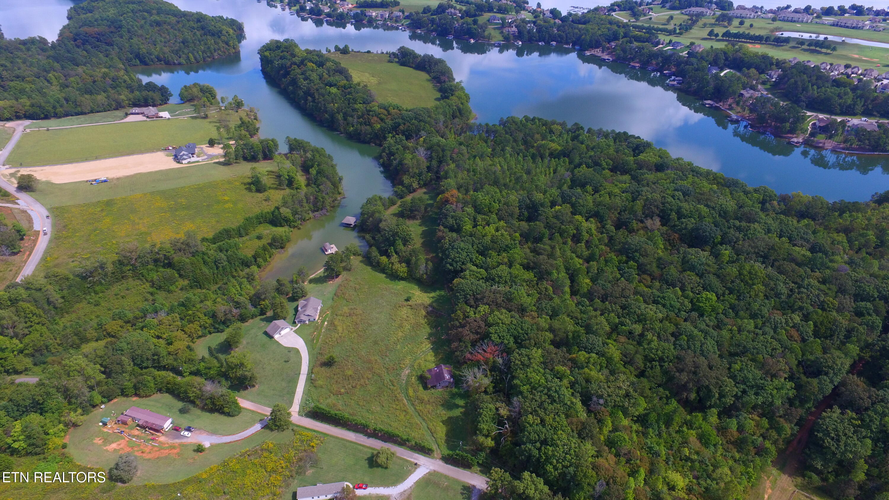 2050 E Bat Creek Road Vonore TN 37885