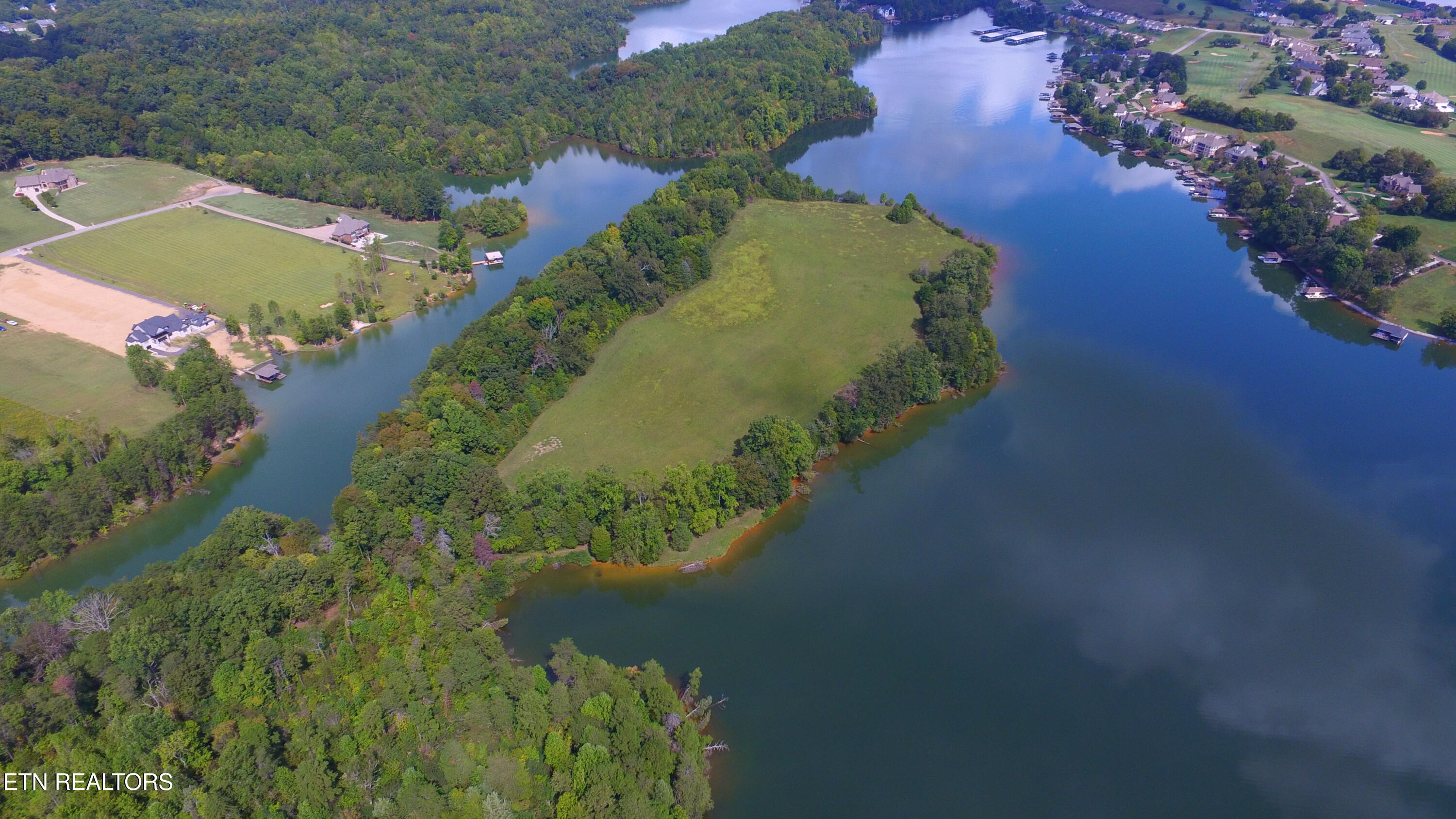 2050 E Bat Creek Road Vonore TN 37885
