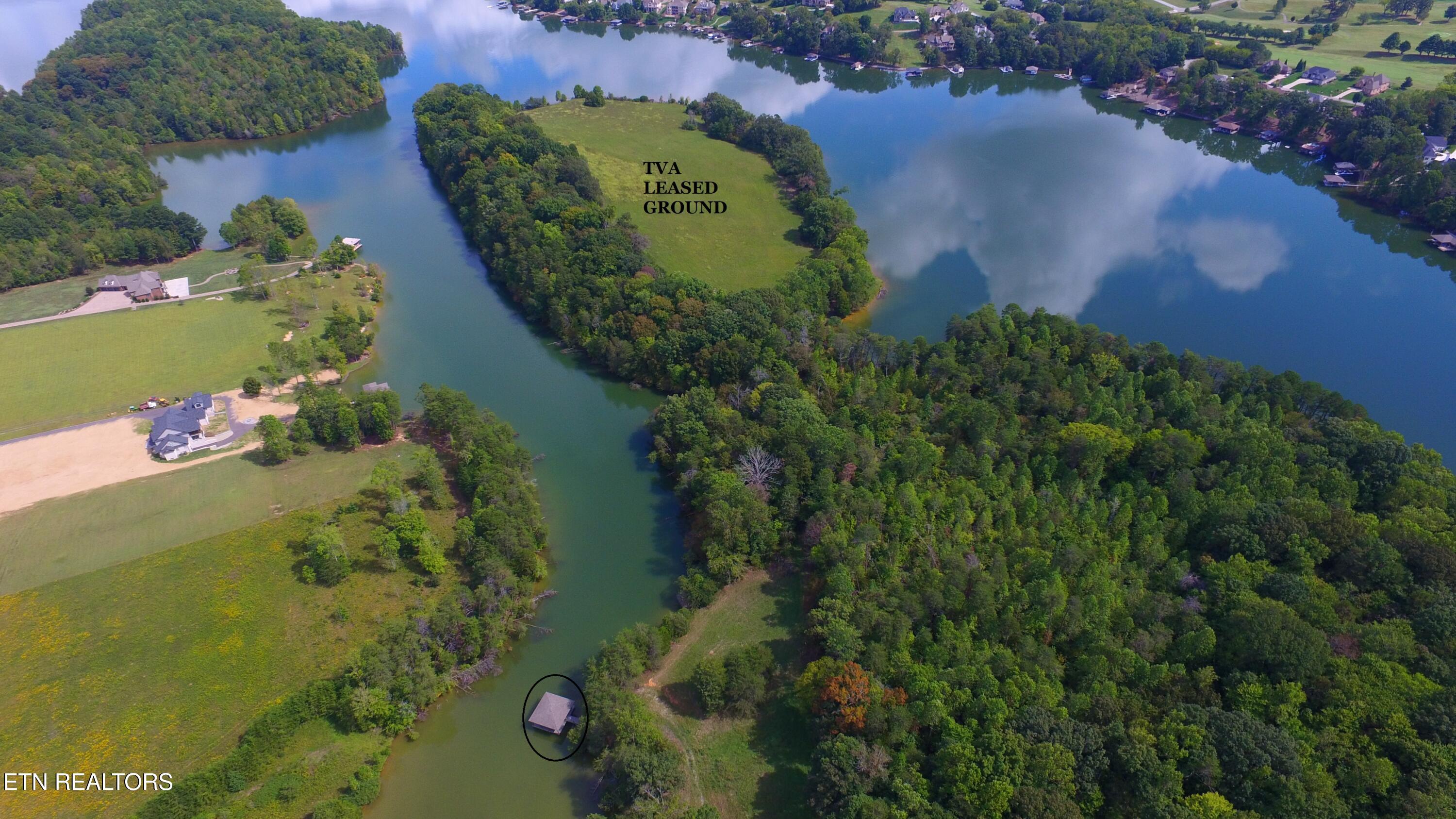 2050 E Bat Creek Road Vonore TN 37885