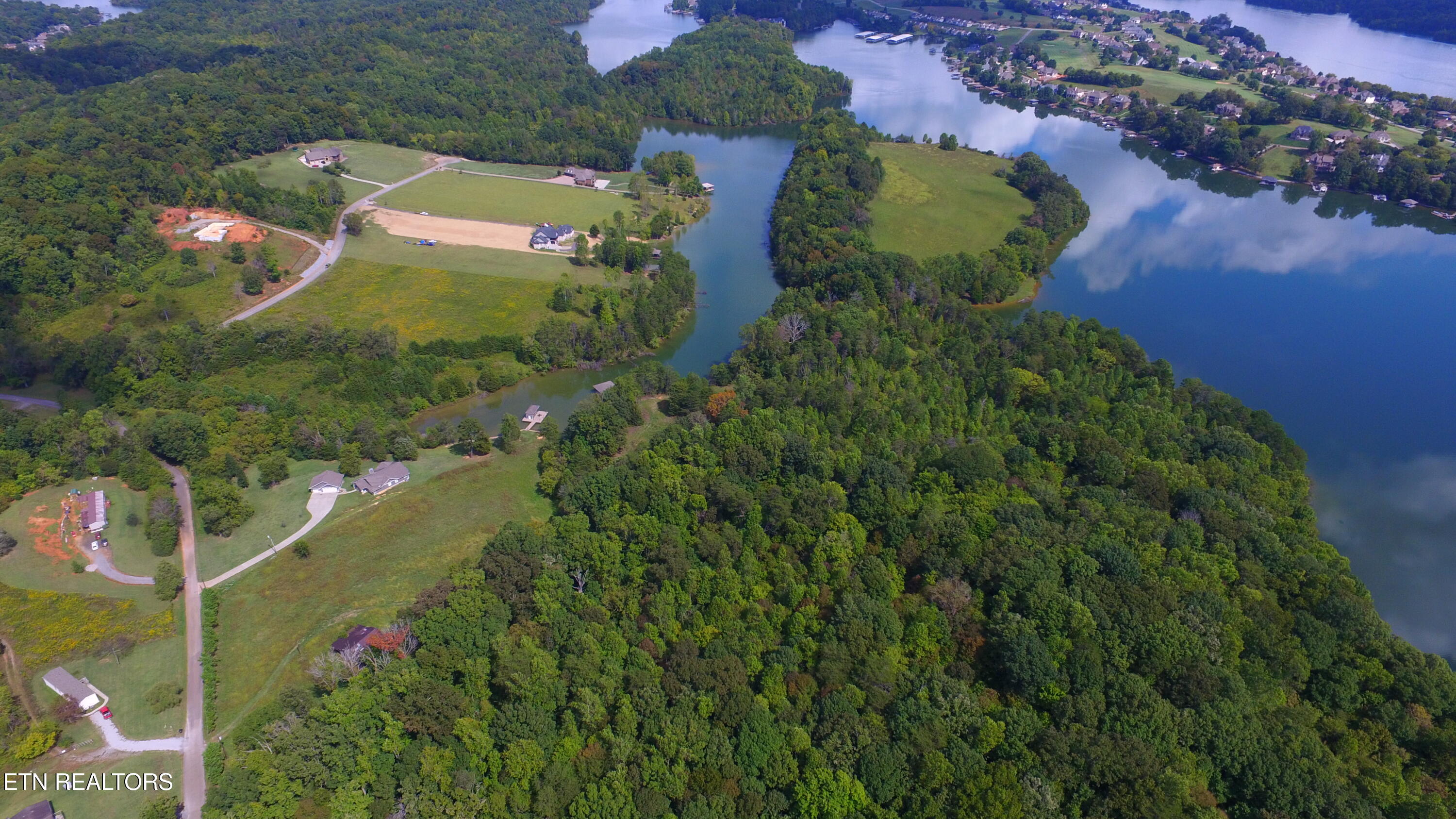 2050 E Bat Creek Road Vonore TN 37885