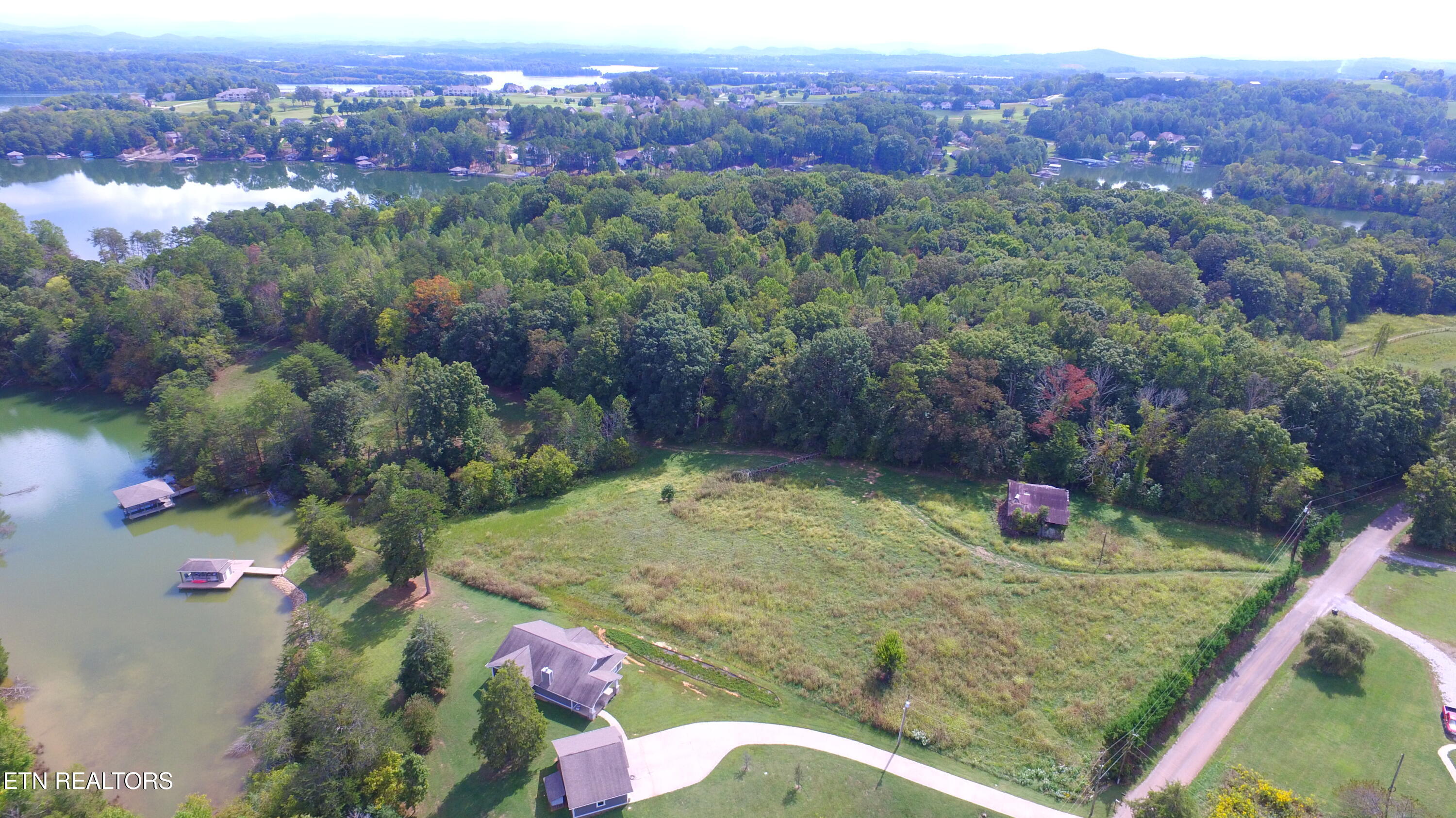2050 E Bat Creek Road Vonore TN 37885