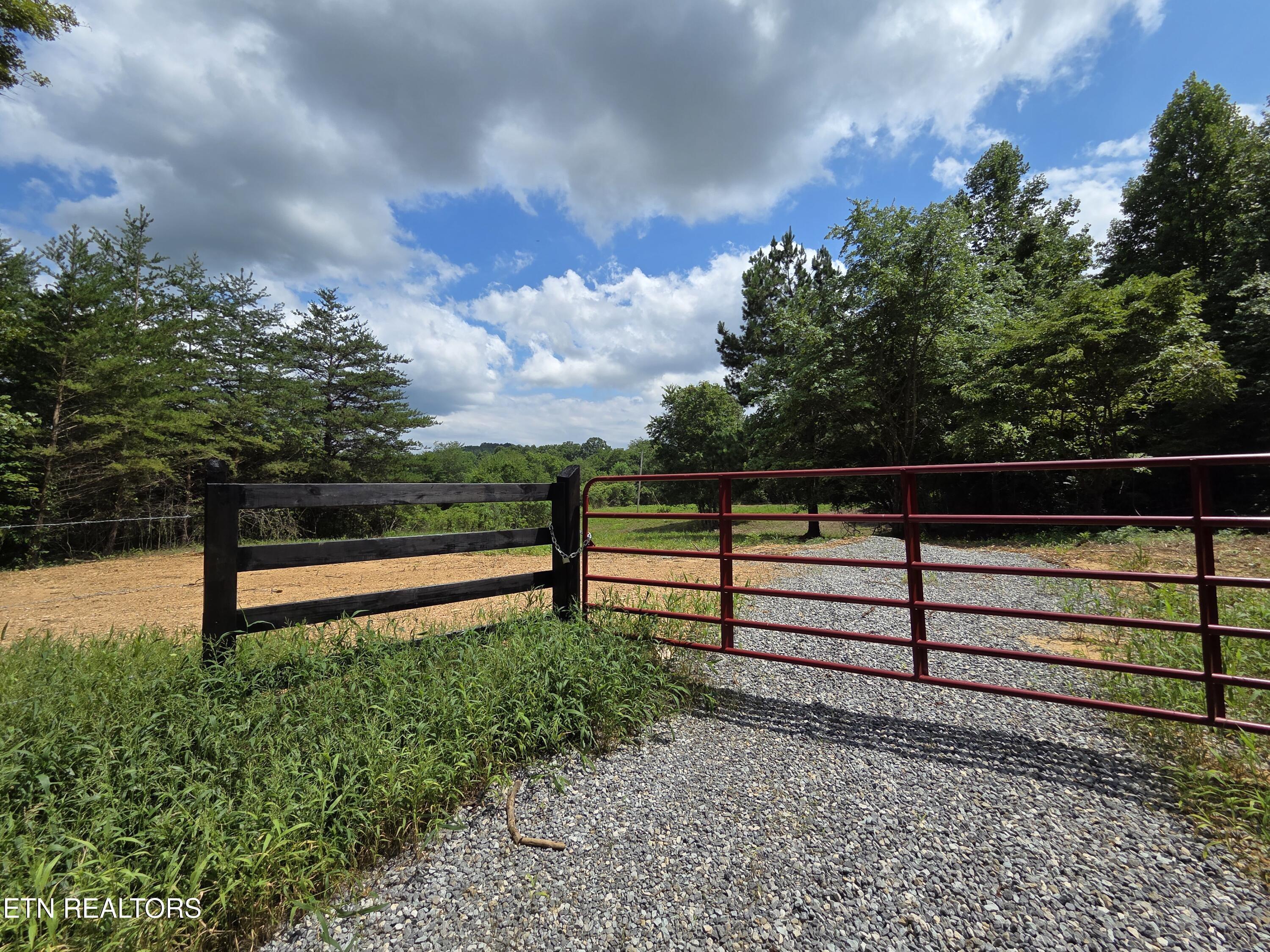 Old Huntsville-jamestown Road Robbins TN 37852