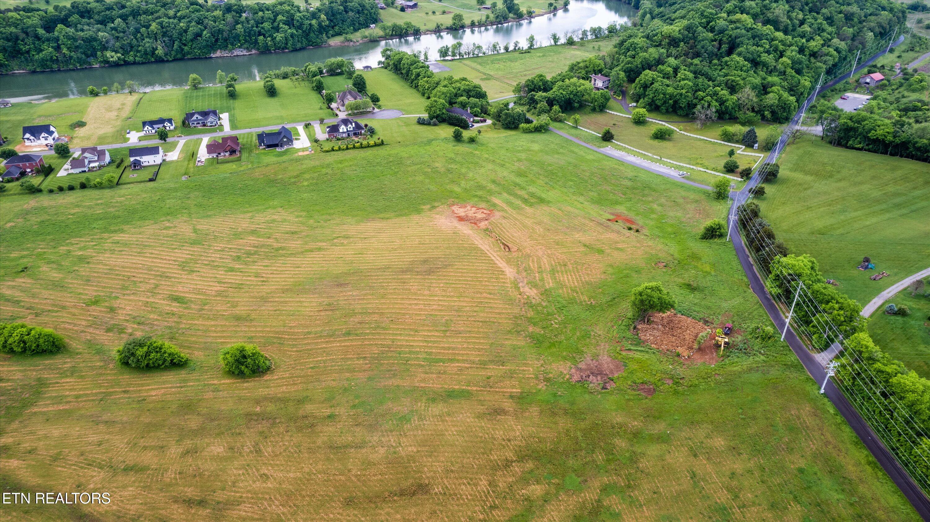 2706 Kelly Lane Kodak TN 37764