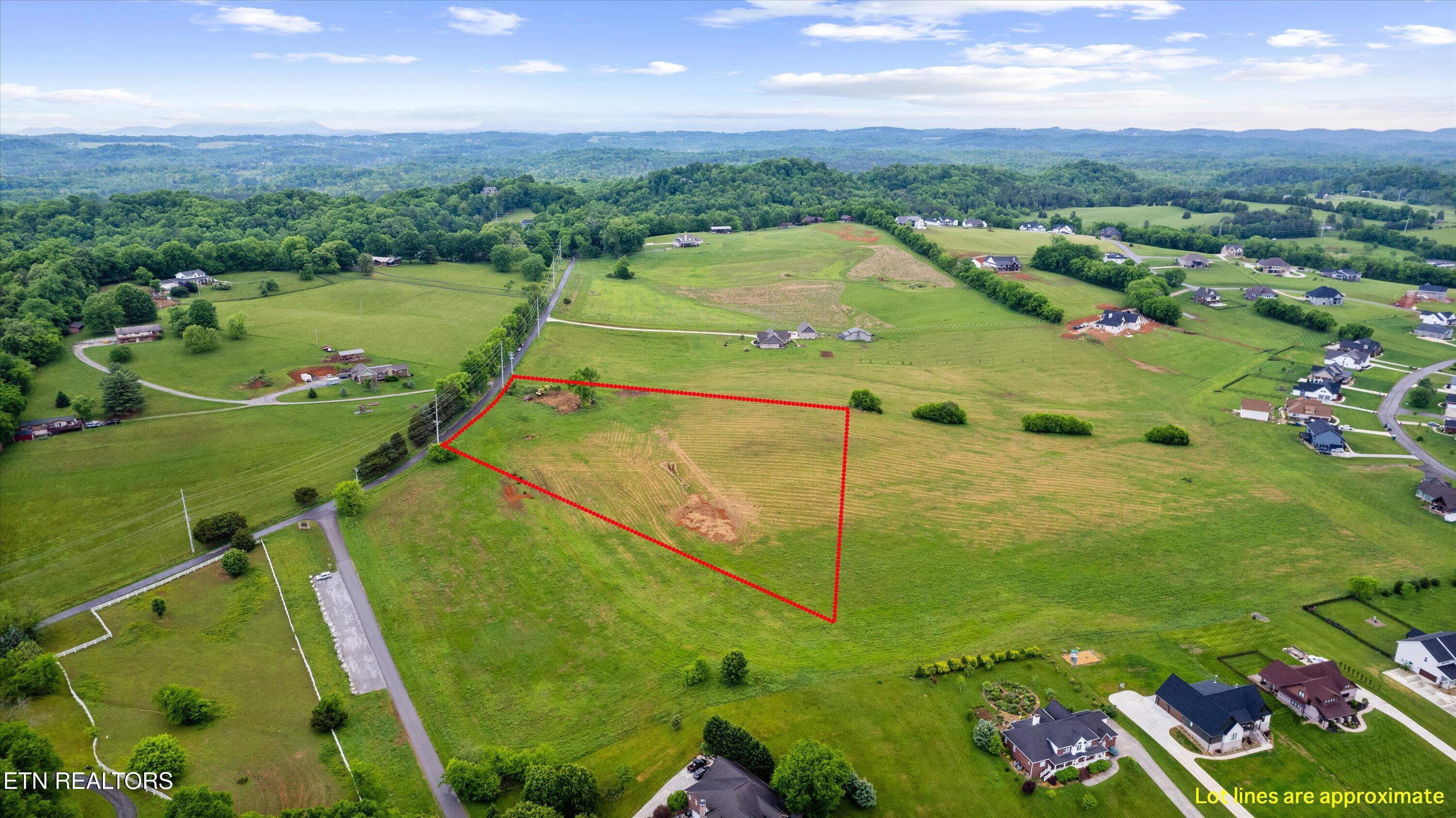 2706 Kelly Lane Kodak TN 37764