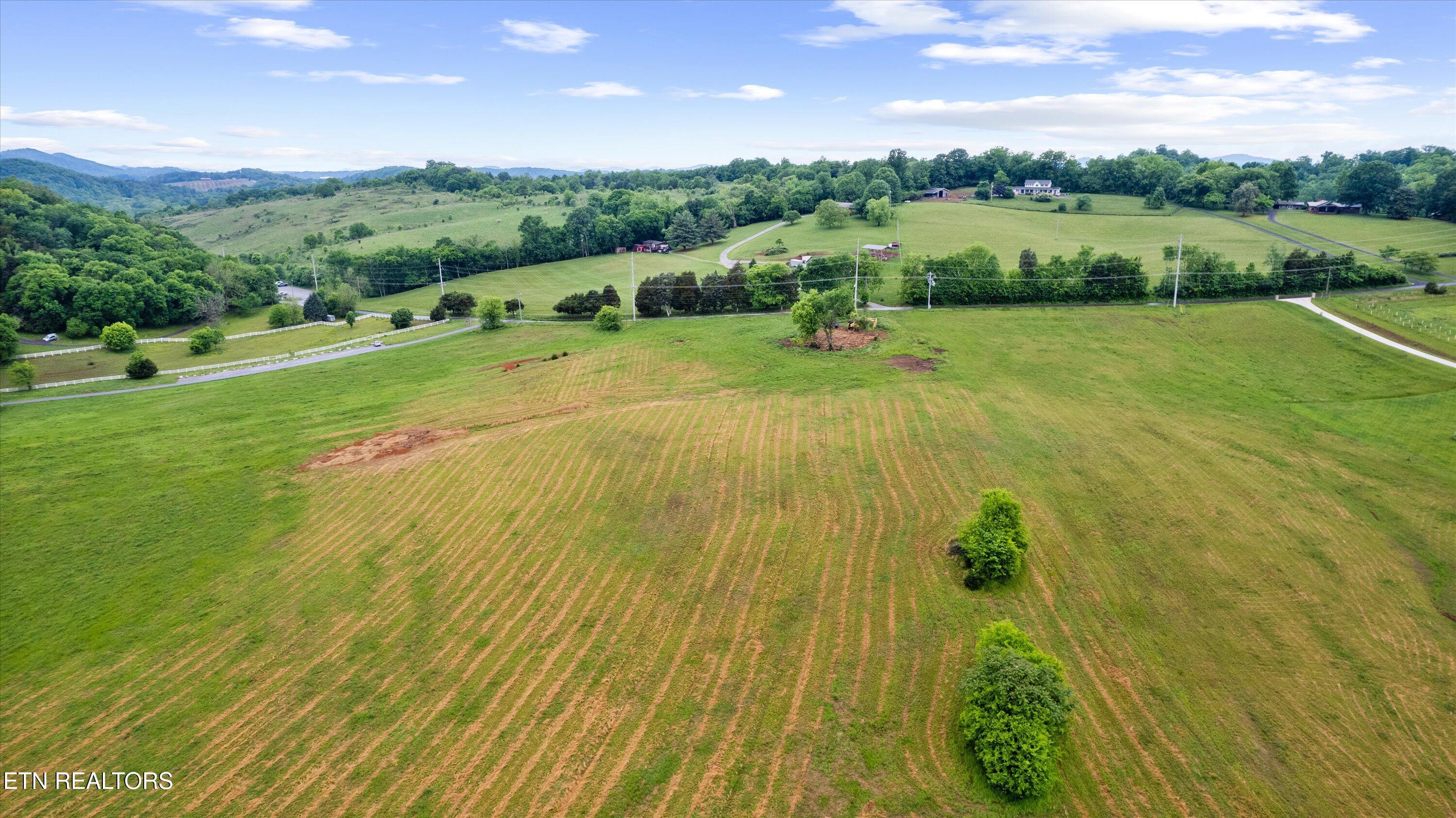 2706 Kelly Lane Kodak TN 37764