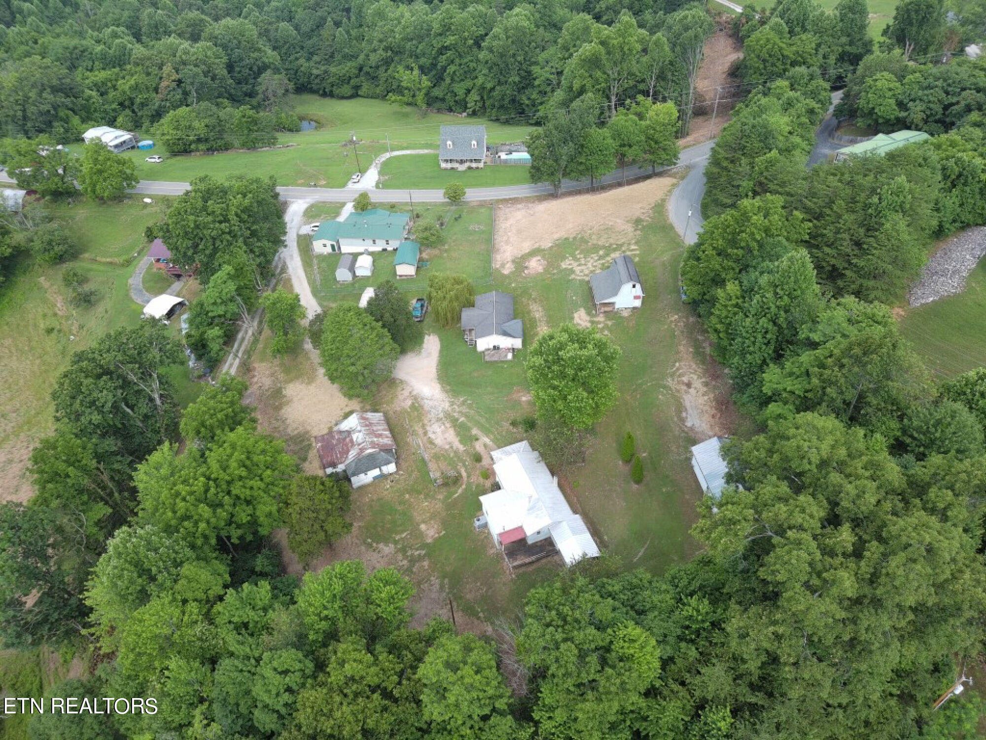 1333 Pinecrest Road Jacksboro TN 37757