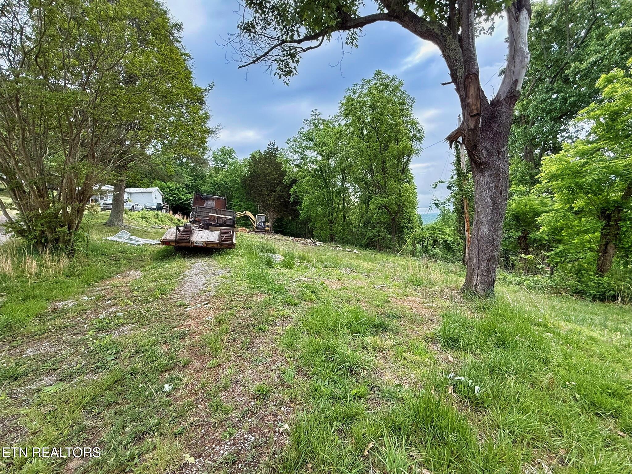1333 Pinecrest Road Jacksboro TN 37757