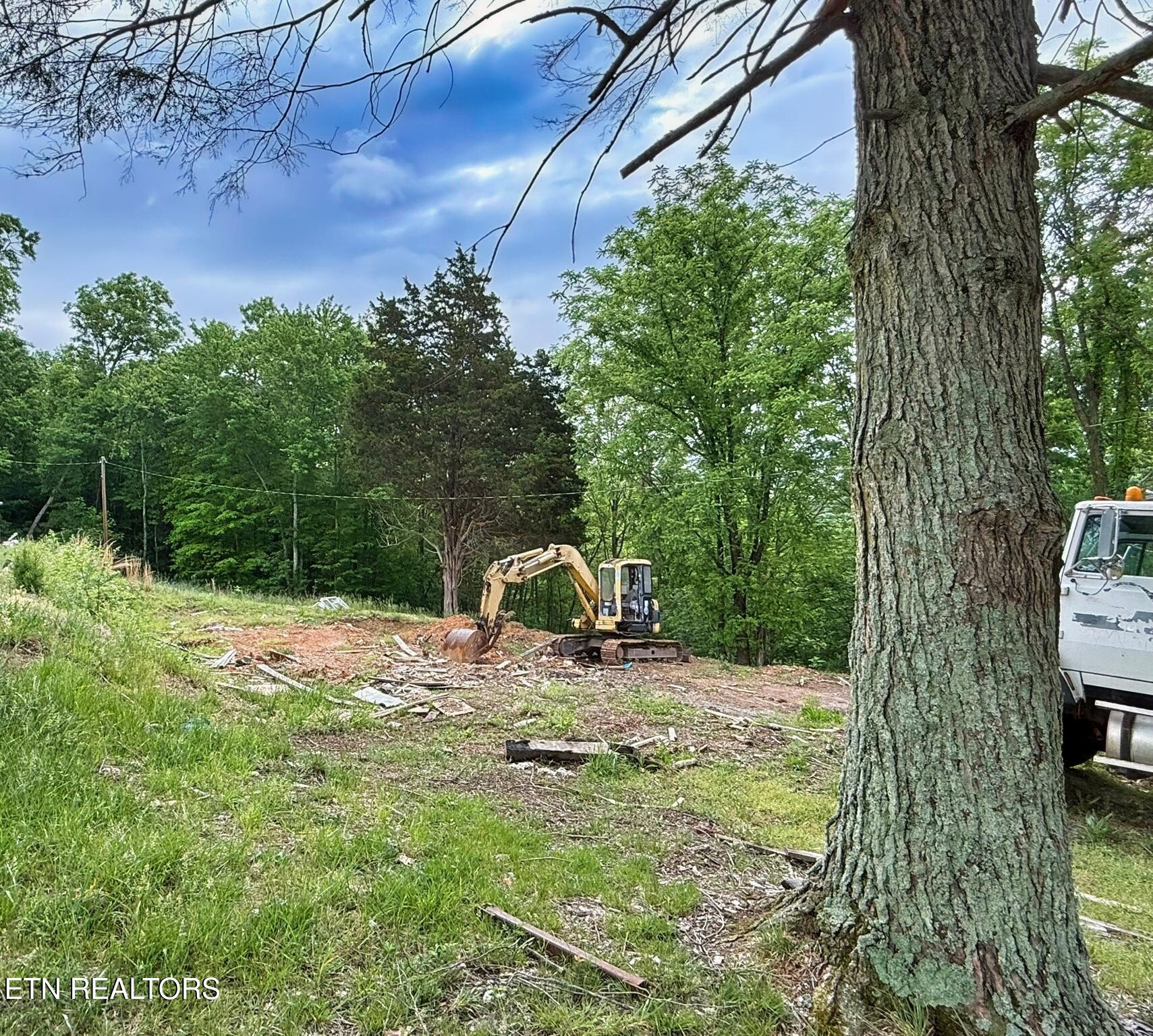 1333 Pinecrest Road Jacksboro TN 37757