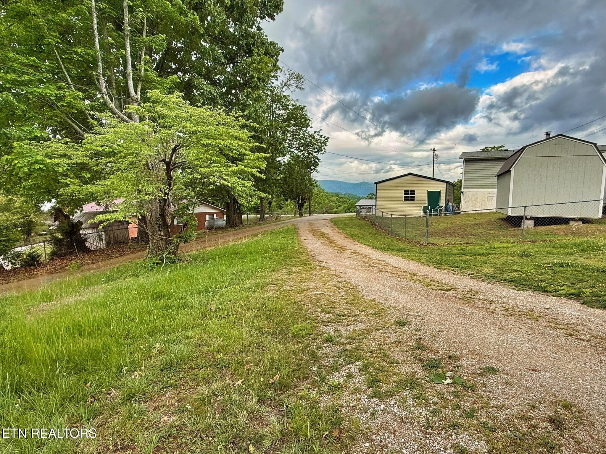1333 Pinecrest Road Jacksboro TN 37757