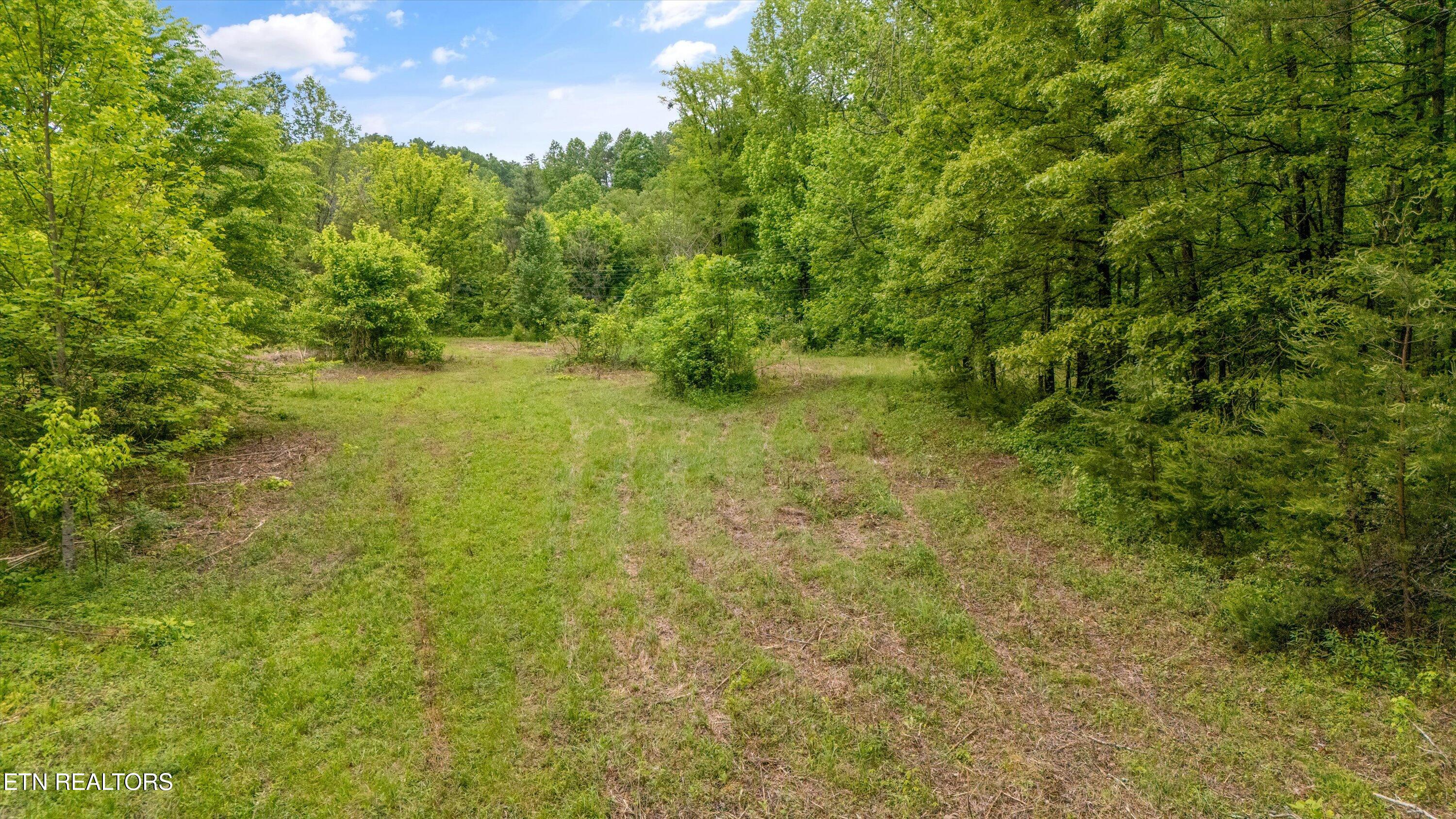 6028 Happy Valley Road Tallassee TN 37878
