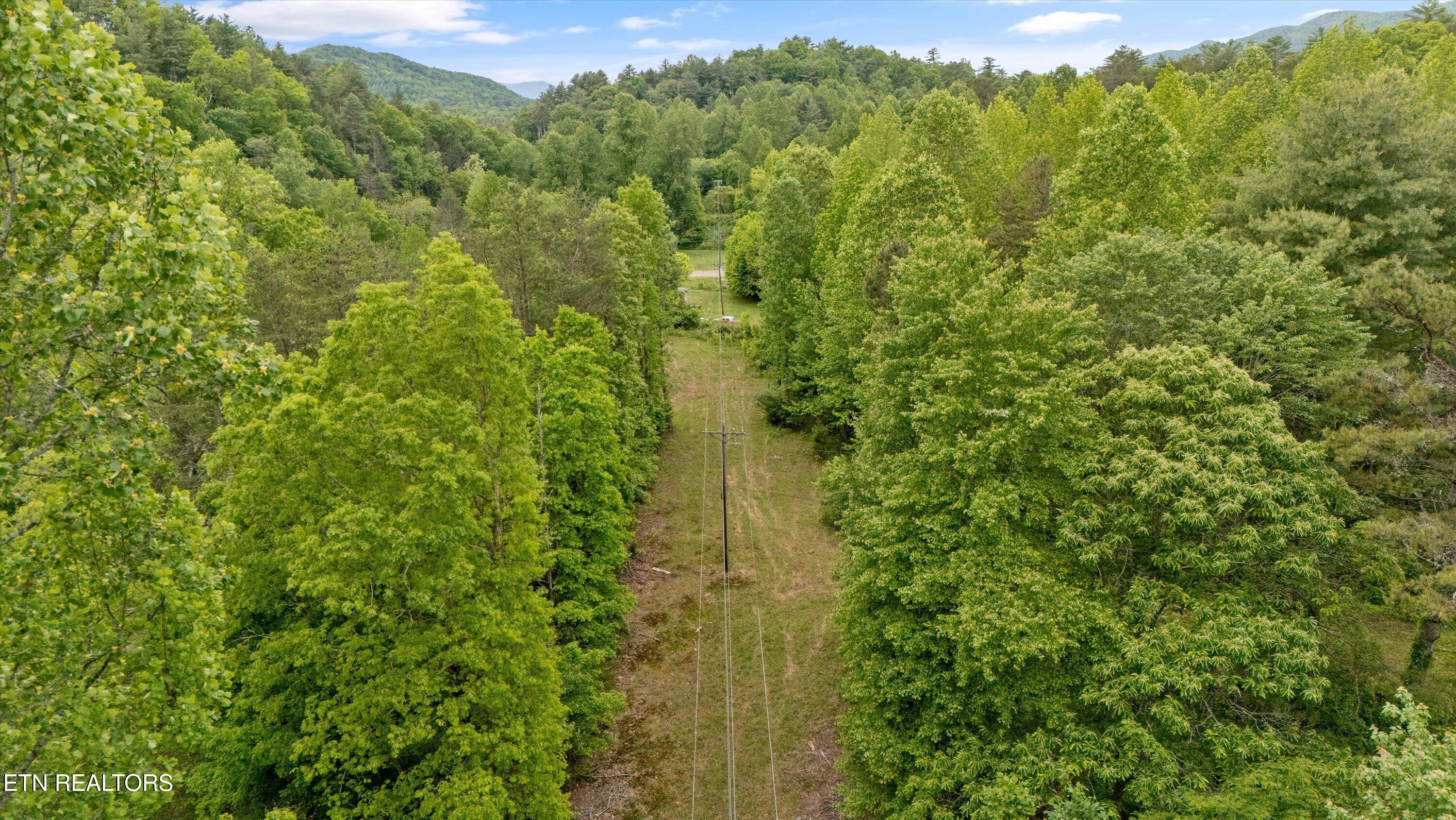 6028 Happy Valley Road Tallassee TN 37878