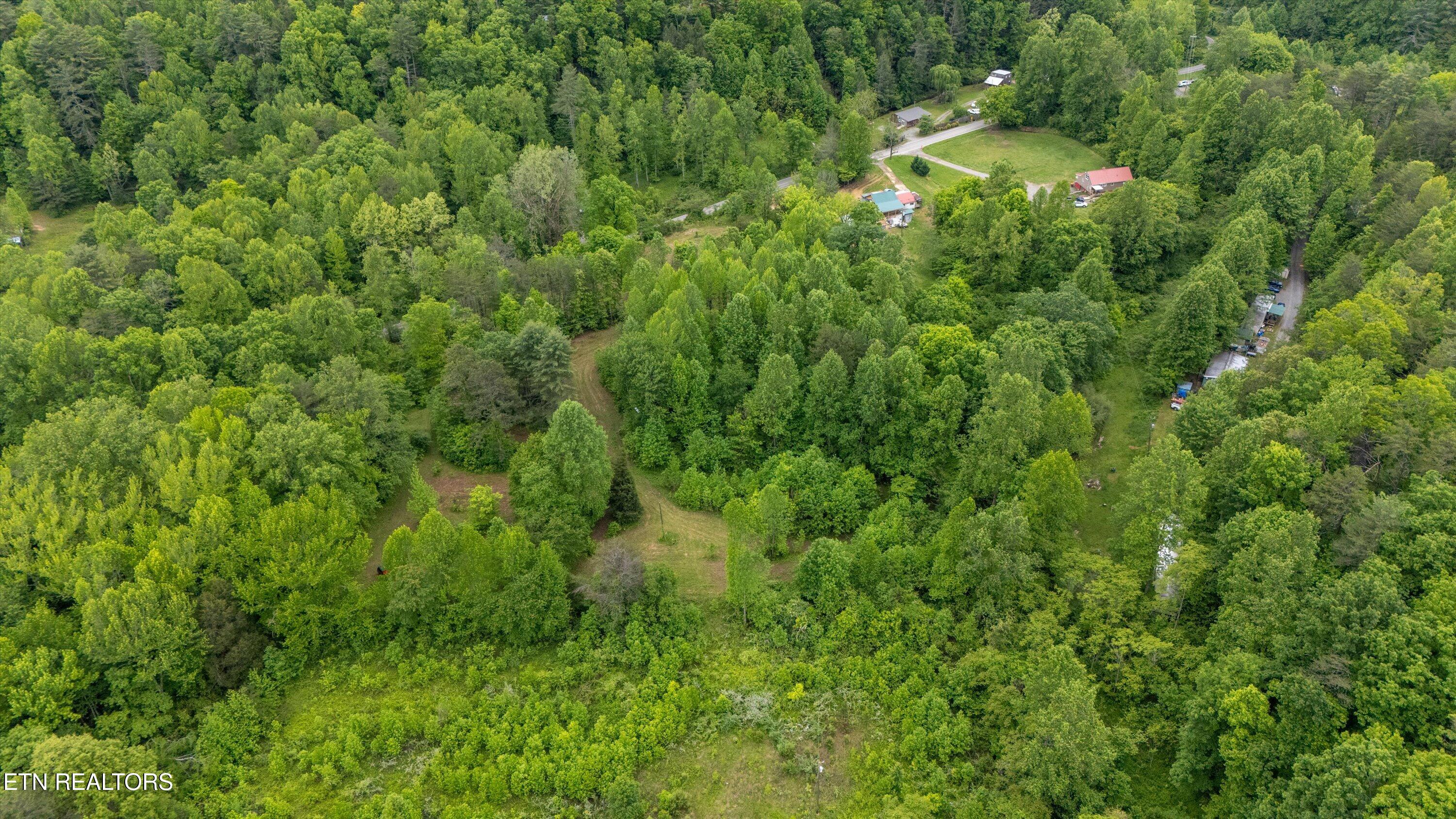 6028 Happy Valley Road Tallassee TN 37878