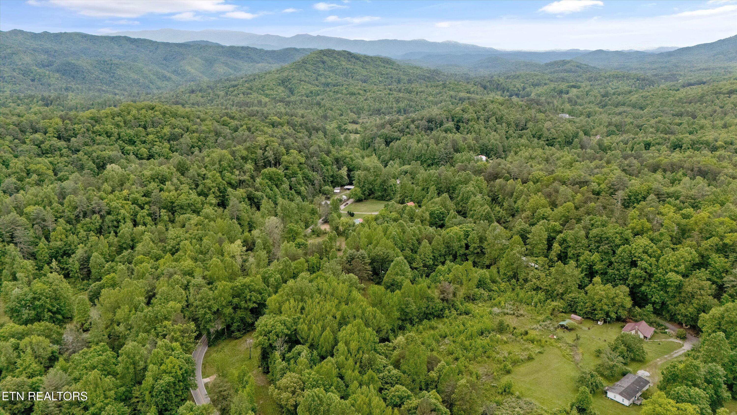 6028 Happy Valley Road Tallassee TN 37878