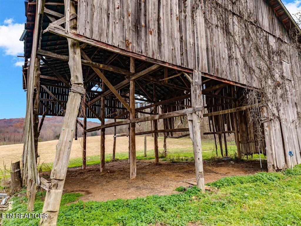 4934 N York Highway Pall Mall TN 38577