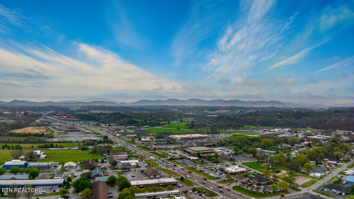 601 E Bruce Street Sevierville TN 37862