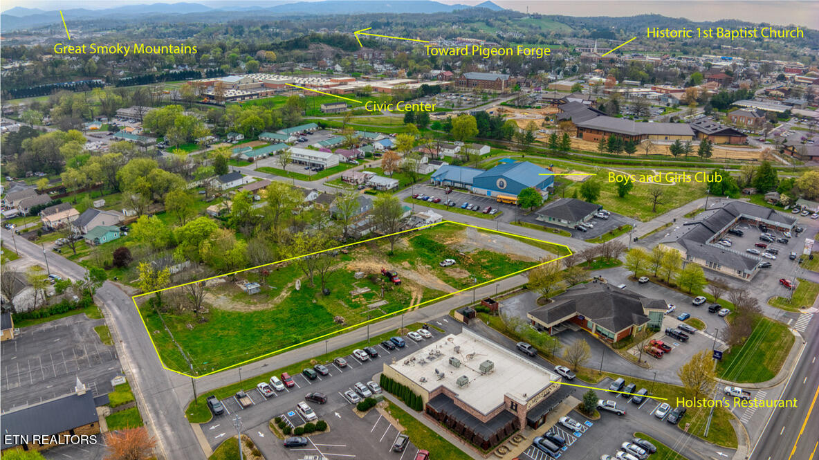 601 E Bruce Street Sevierville TN 37862