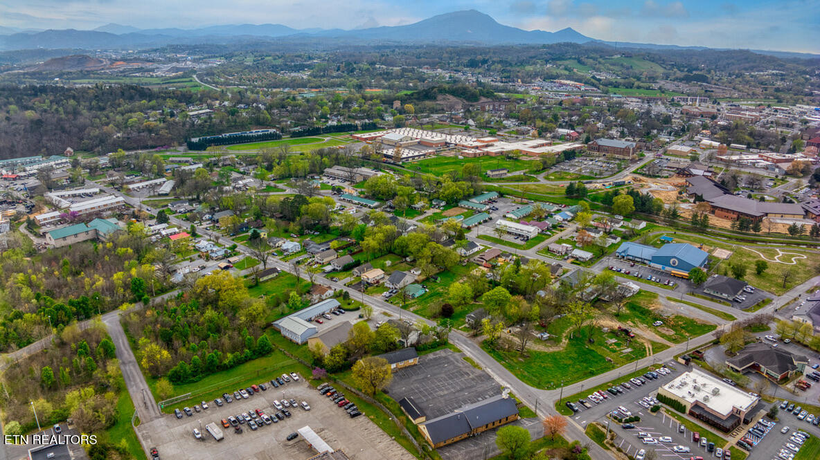 601 E Bruce Street Sevierville TN 37862