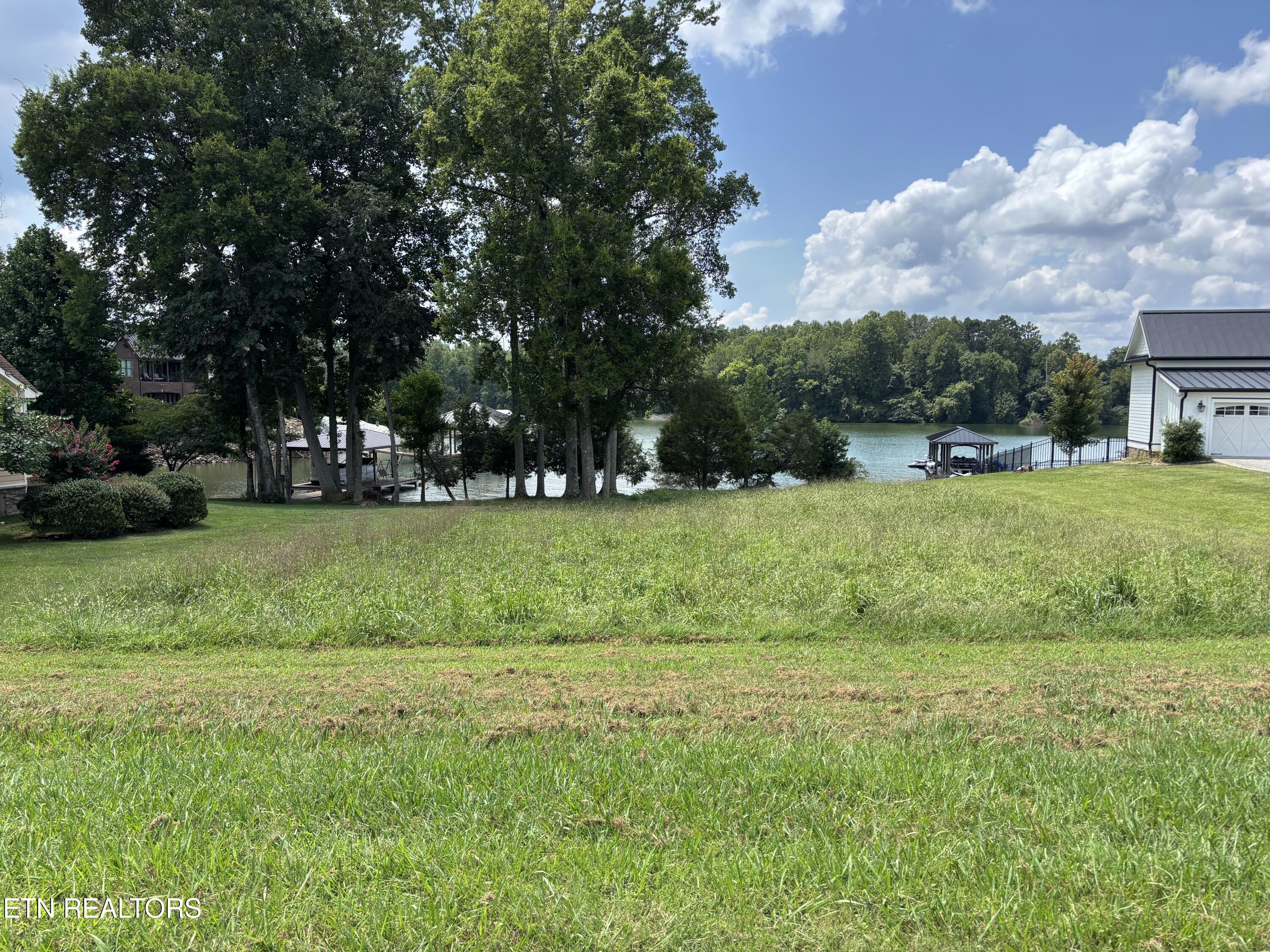 105 Grande Harbour Rockwood TN 37854
