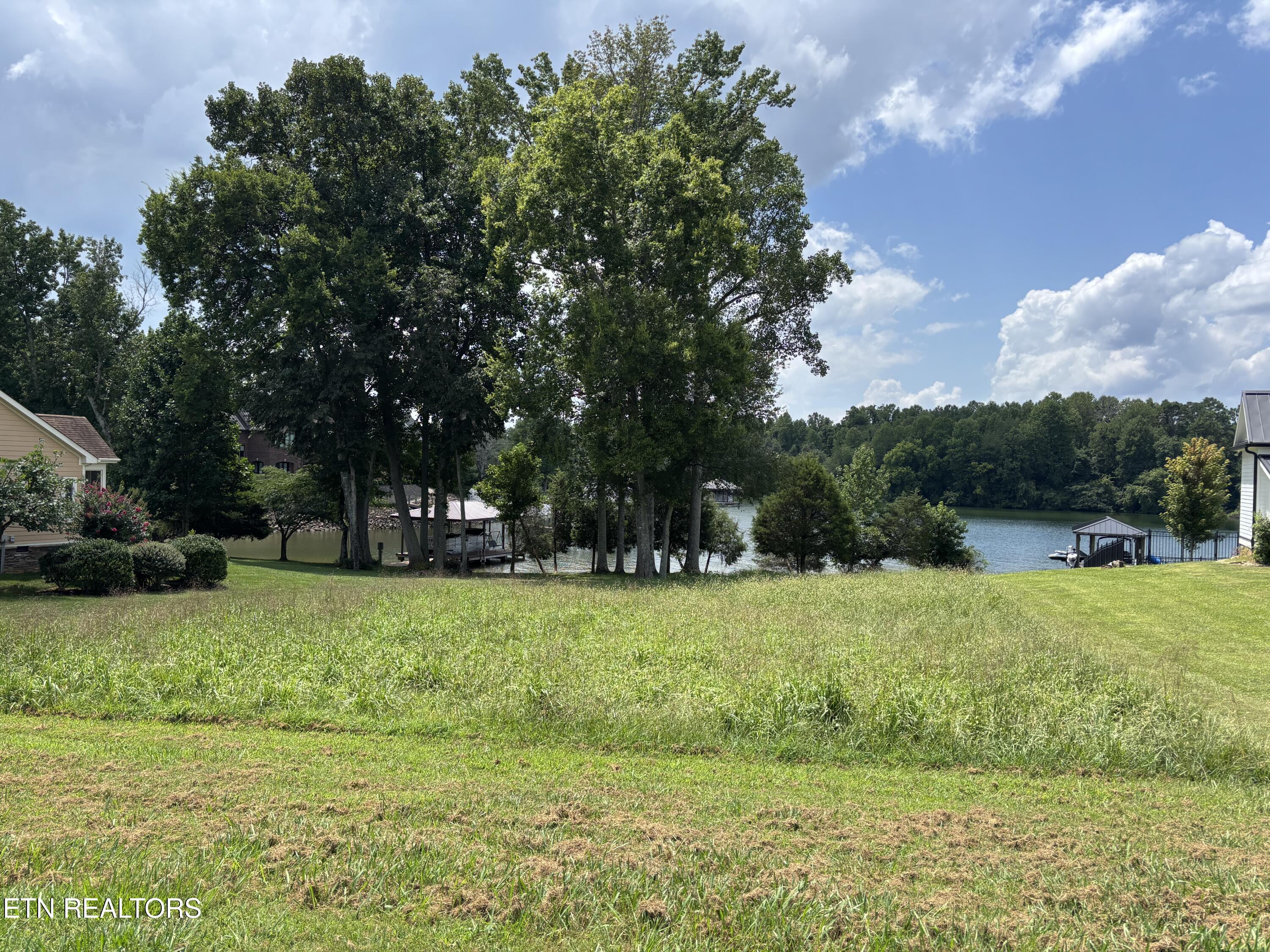 105 Grande Harbour Rockwood TN 37854
