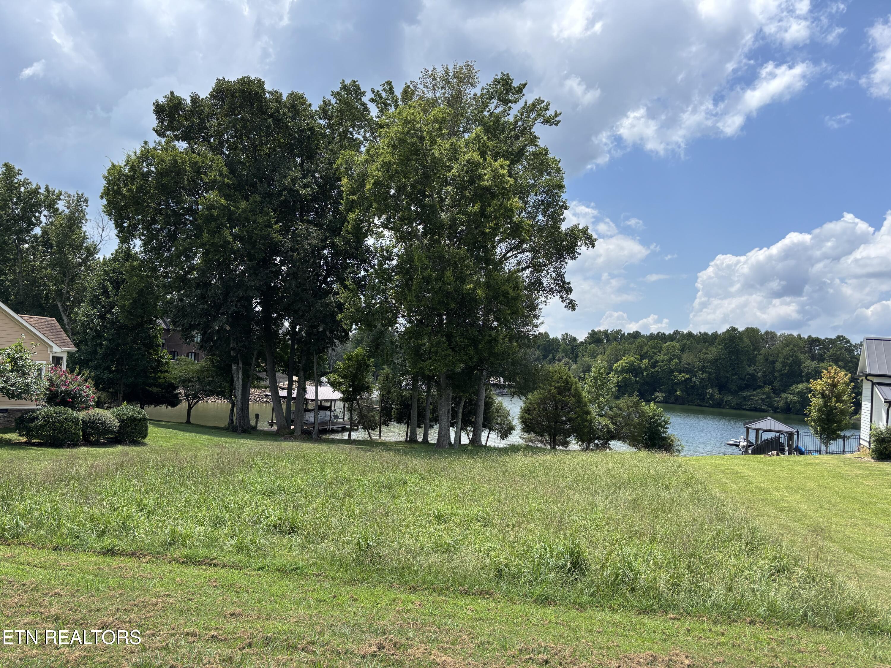 105 Grande Harbour Rockwood TN 37854