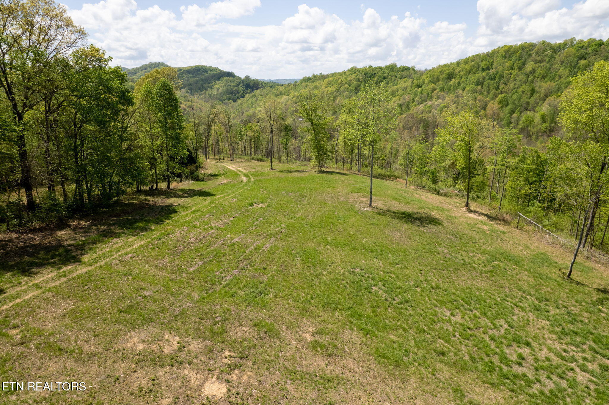 123 Ingle Lane Tazewell TN 37879